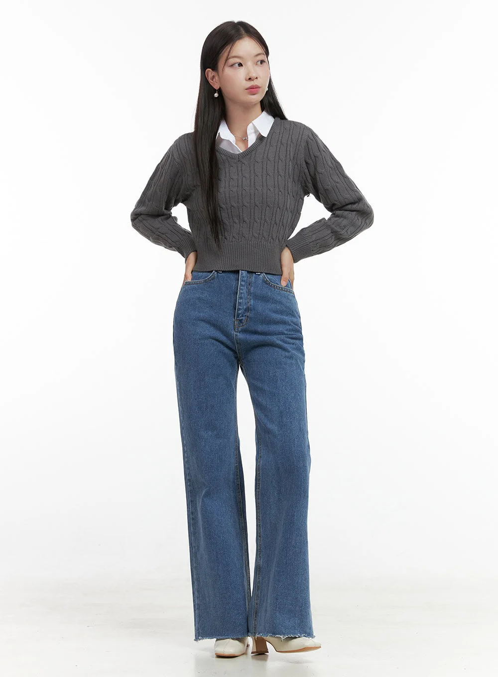 Slim V-Neck Cable Knit Sweater OO416 - Image 2