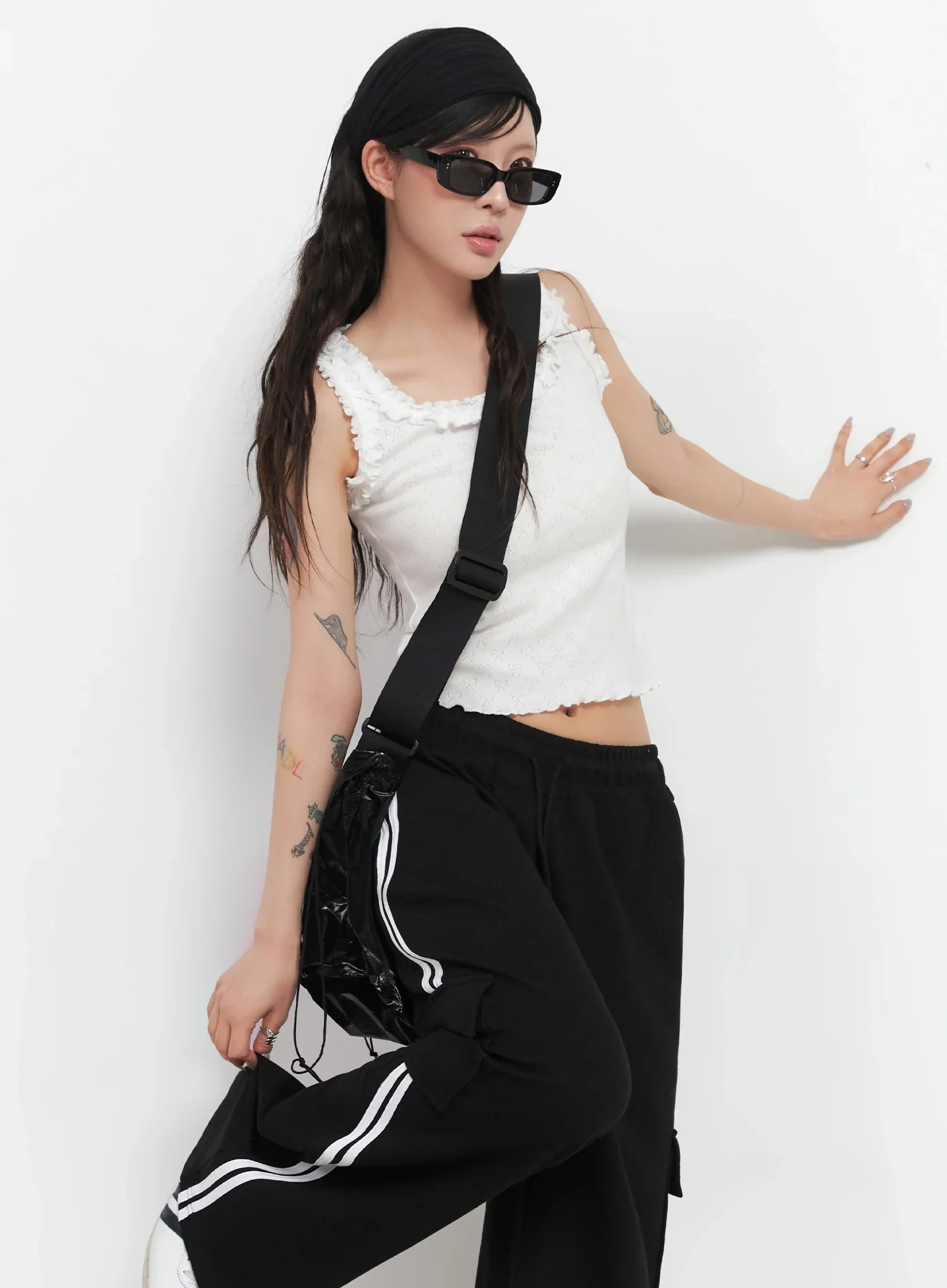 Slouchy Gloss Crossbody Bag IC503 - Image 8