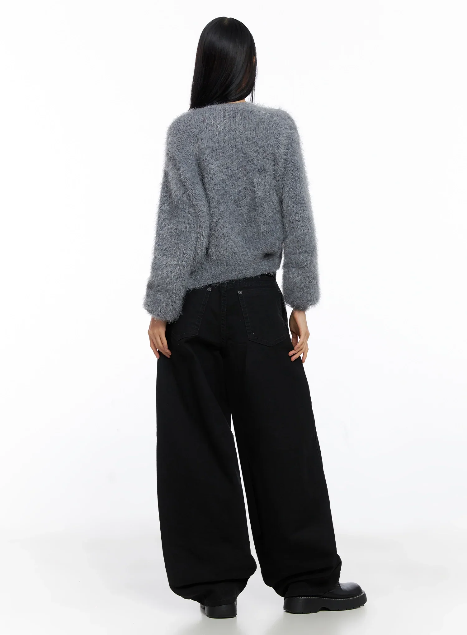 Soft Knit Buttoned Cardigan IO517 - Image 12