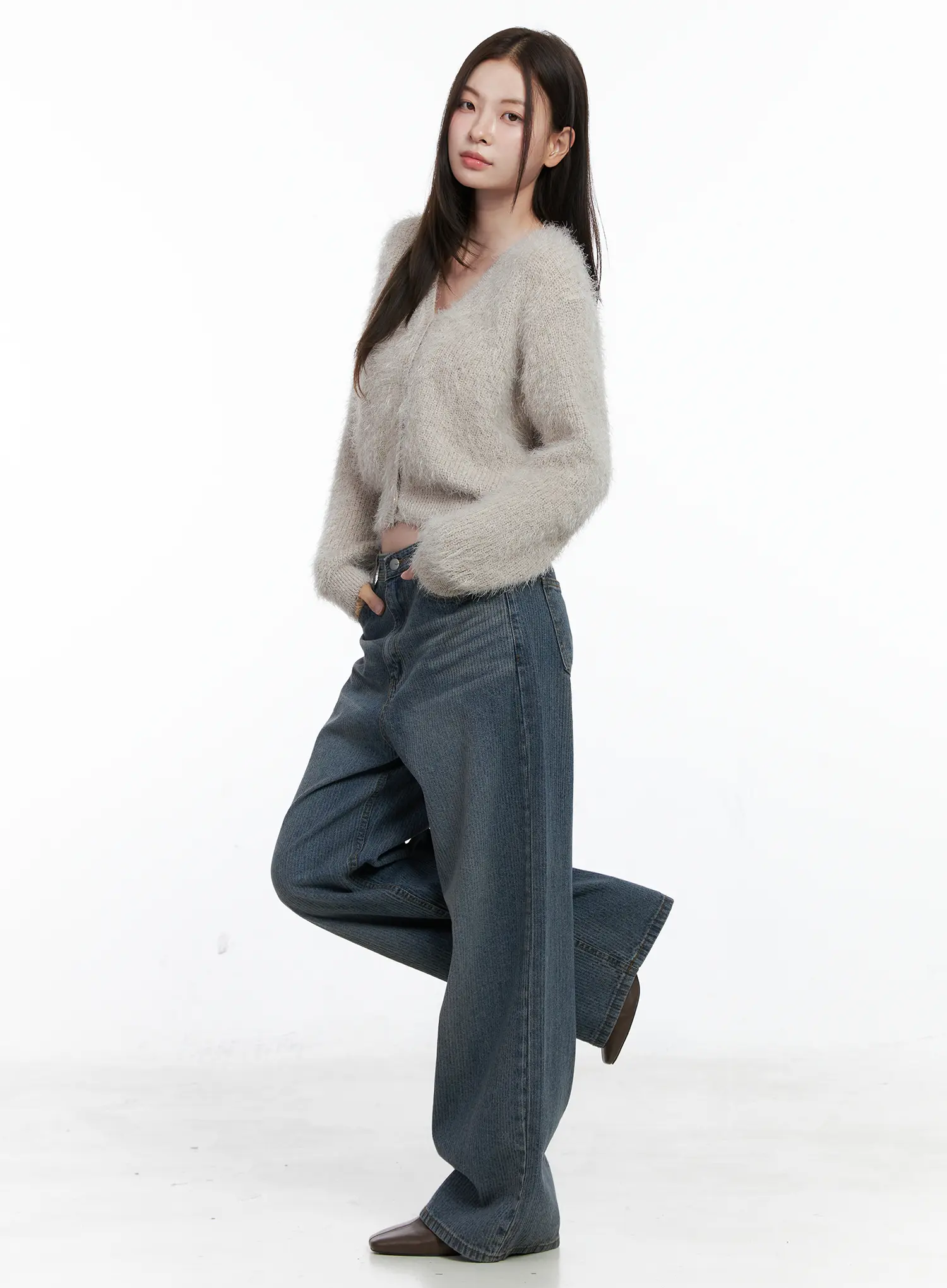 Soft Knit Crop Cardigan CO503 - Image 3