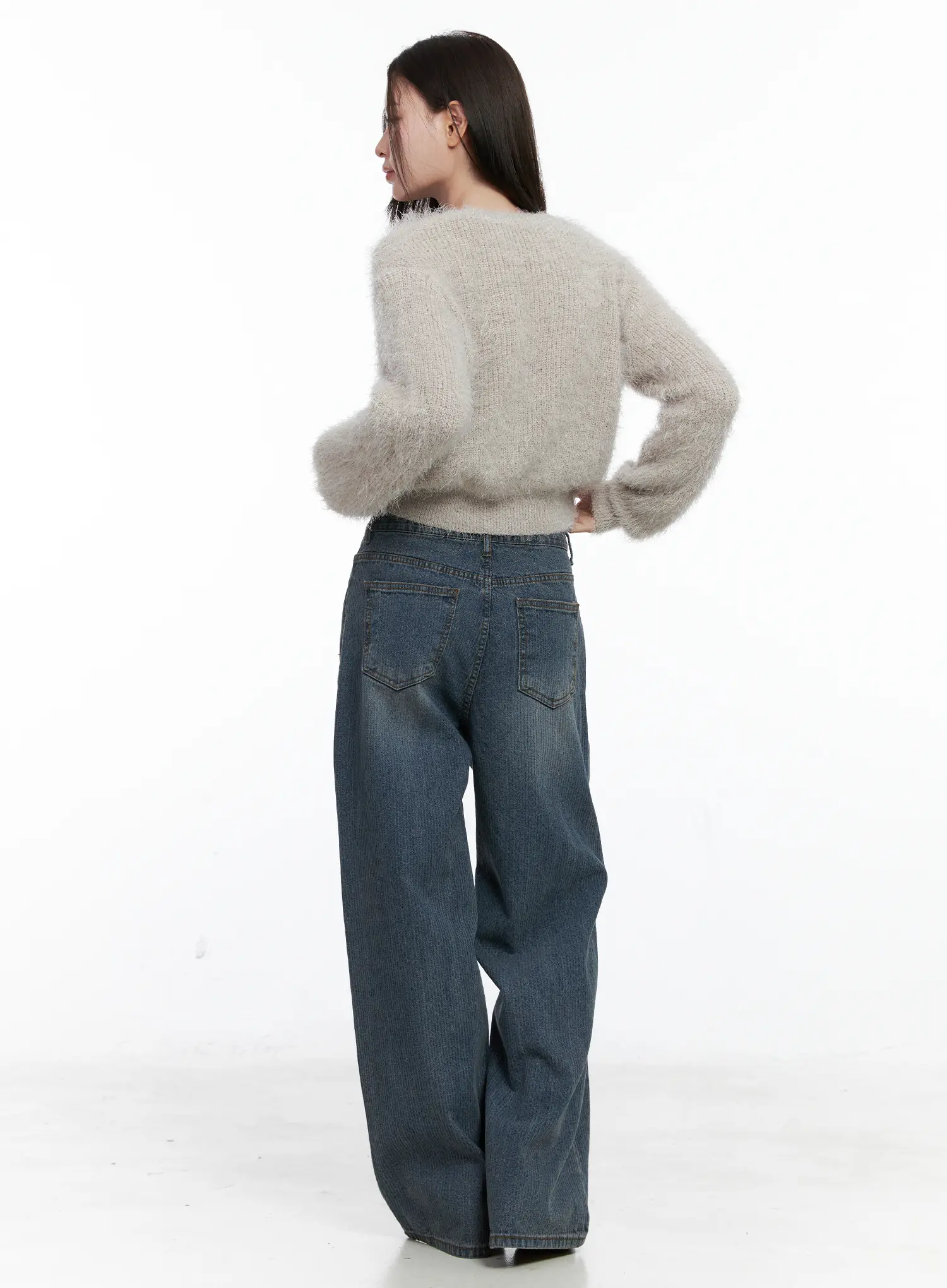 Soft Knit Crop Cardigan CO503 - Image 4