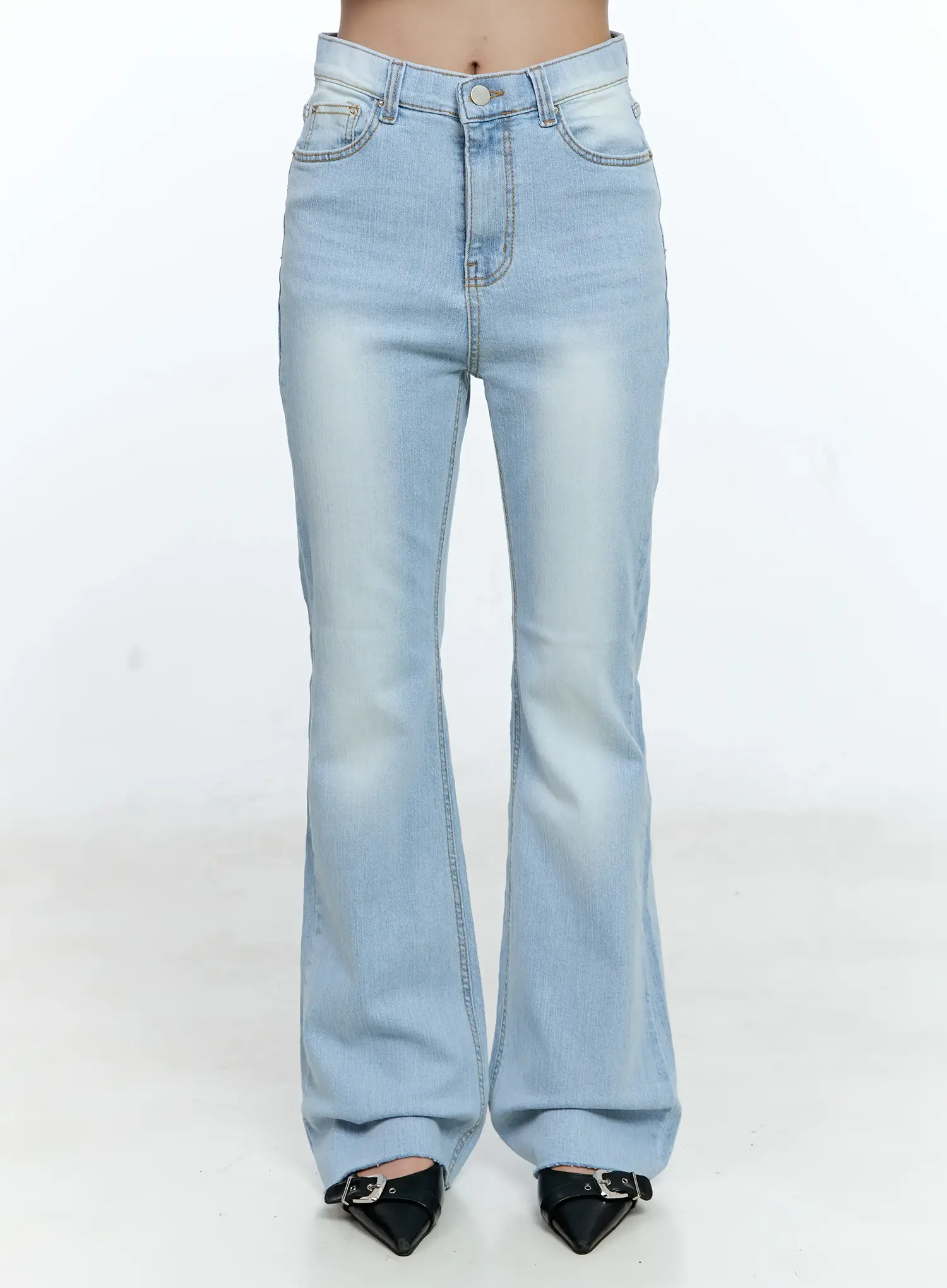Soo Washed Flare Denim Jeans CG513