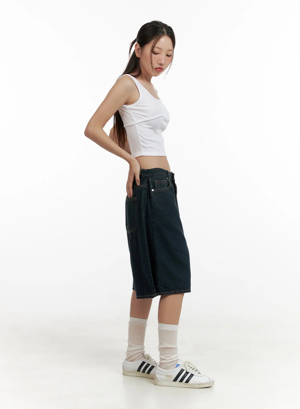 Square Neck Buttoned Crop Tank Top CL431 - Image 3
