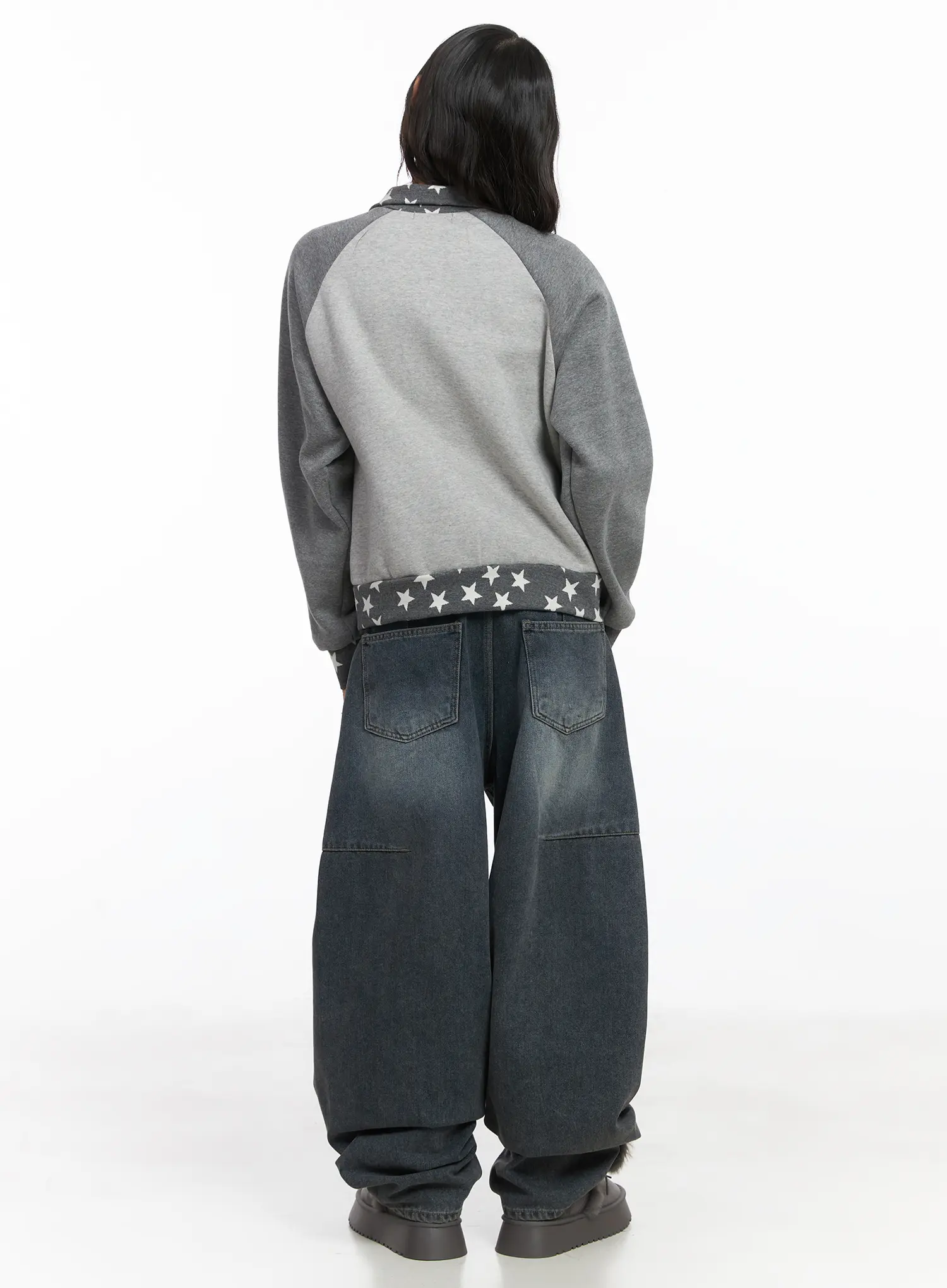 Star Graphic Sweatshirt CJ501 - Image 9