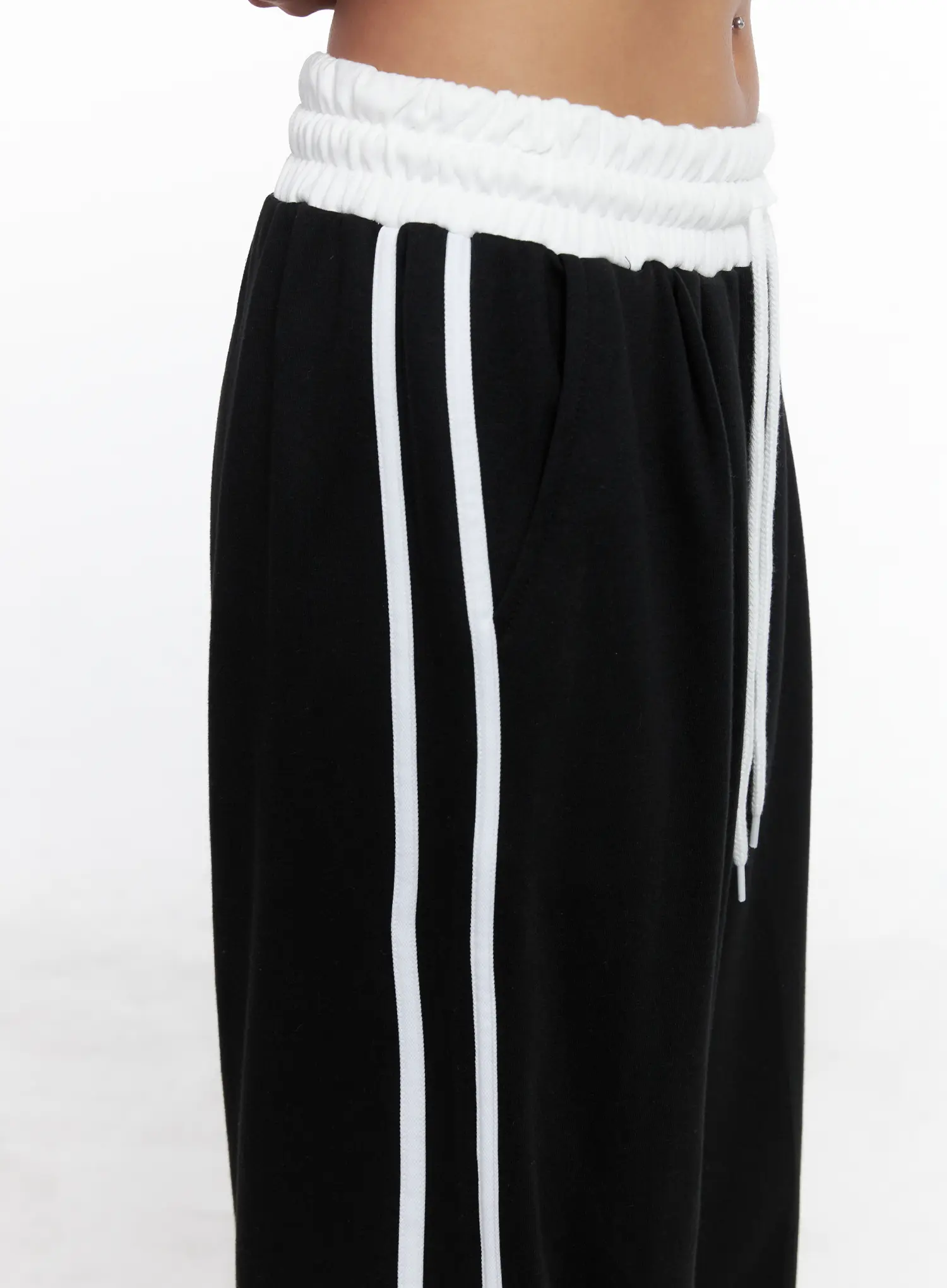 Striped Contrast Wide Leg Sweatpants CS524 - Image 3