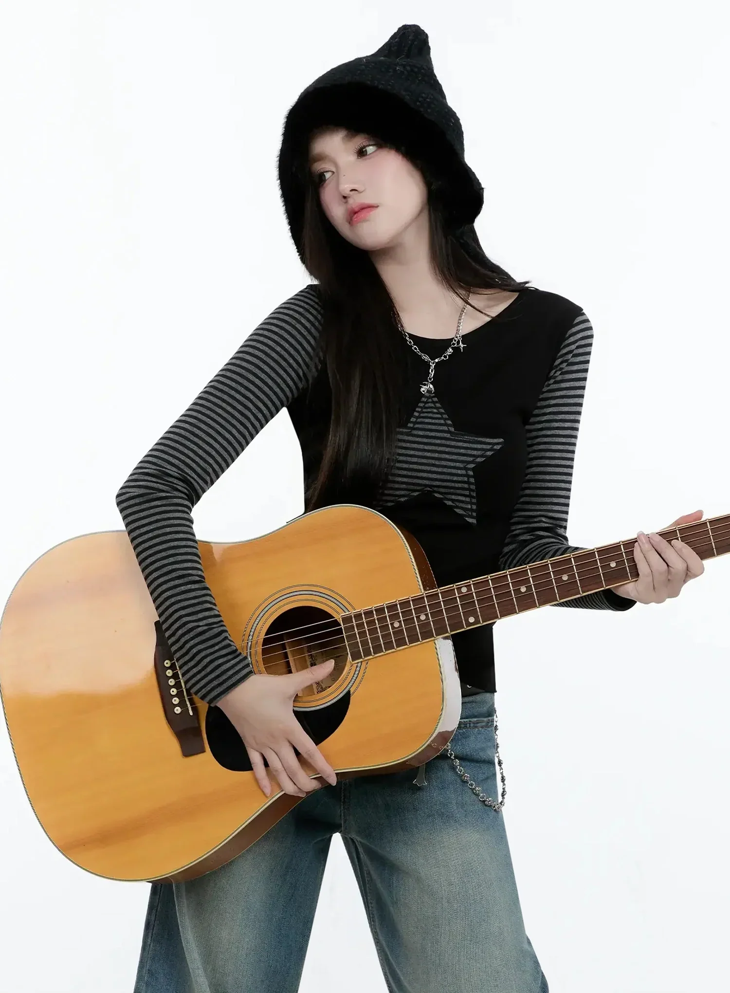 Striped Embroidery Long Sleeve Tee IO520