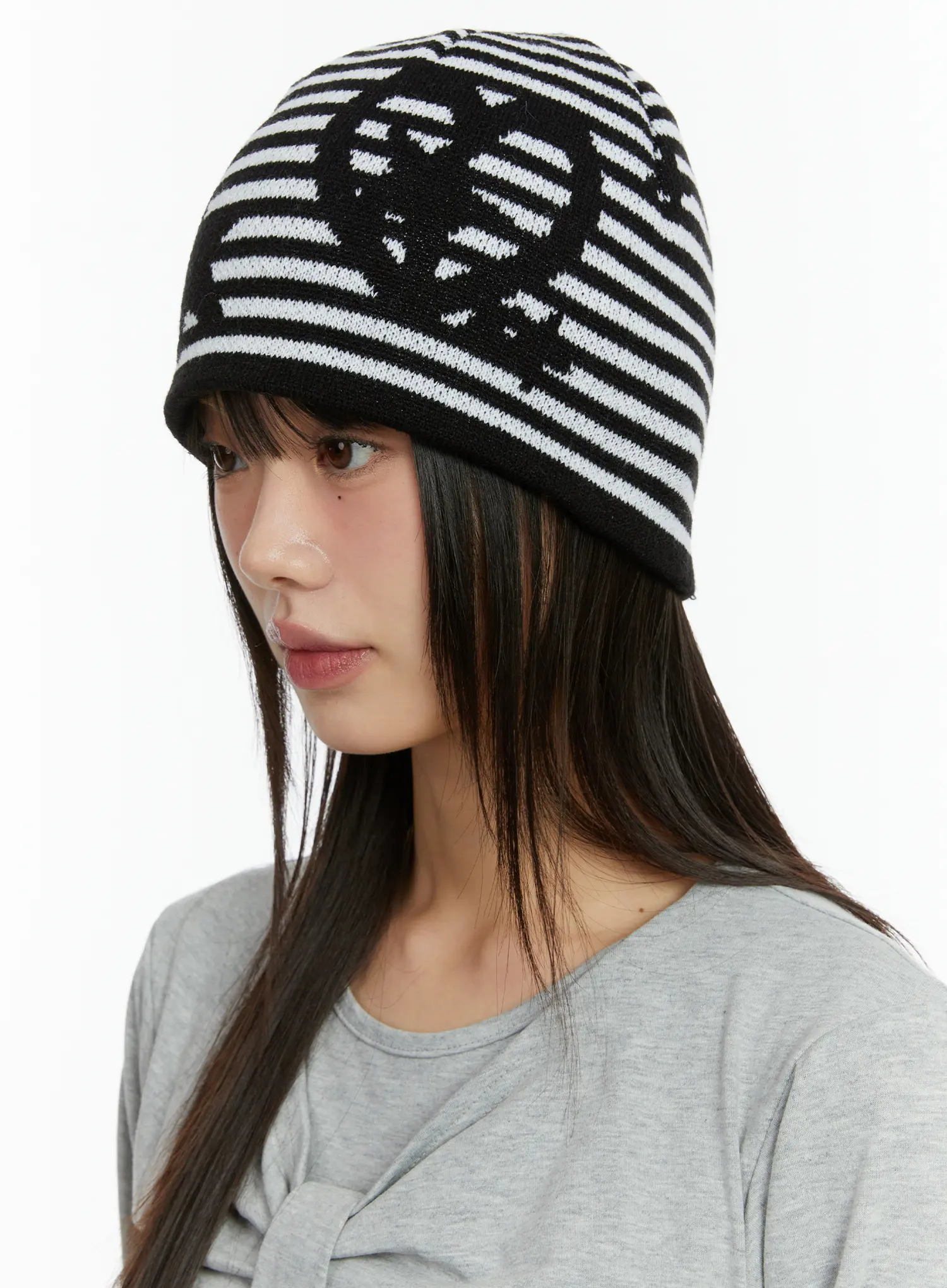 Striped Graphic Knit Beanie CF510