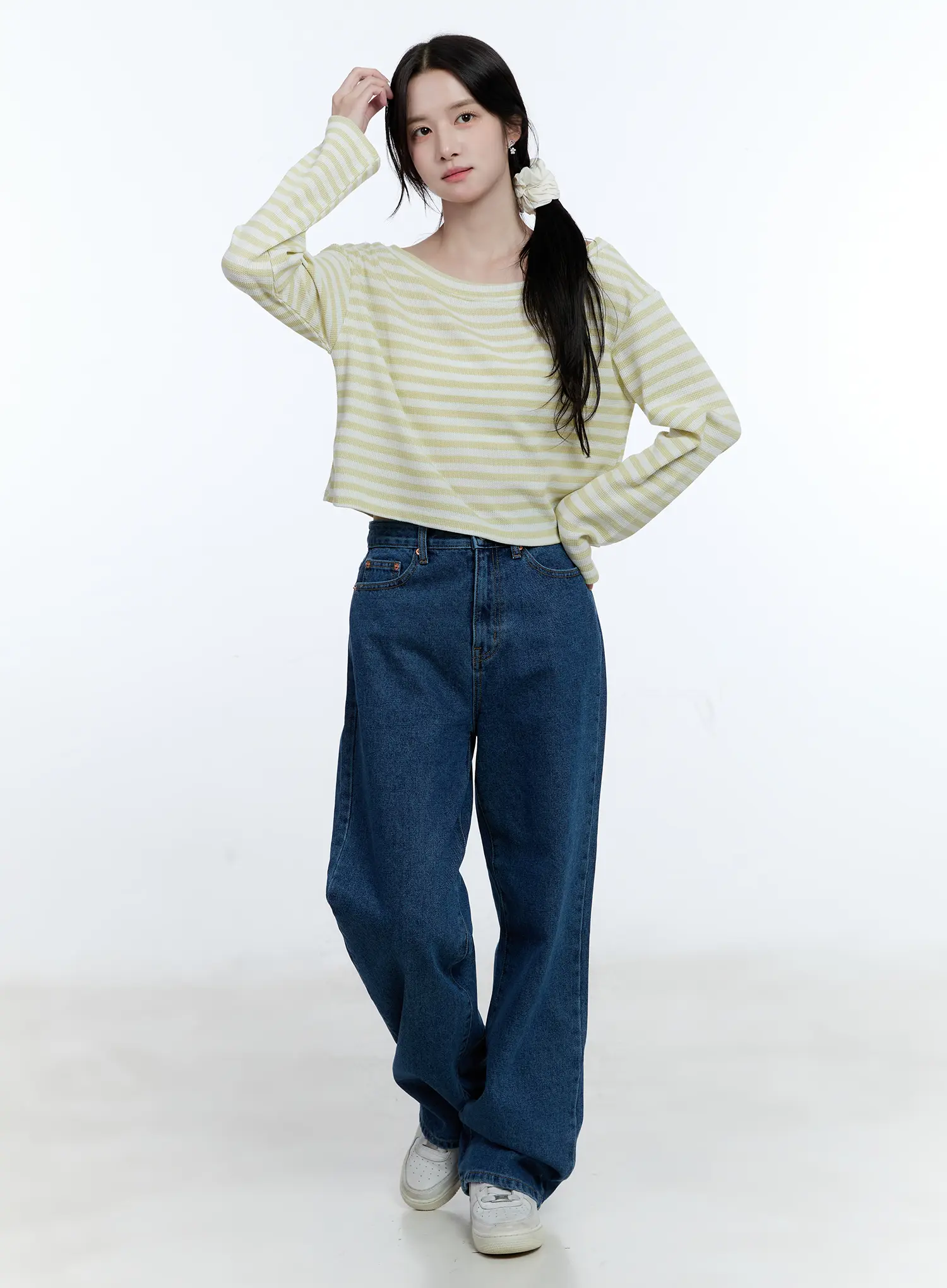 Striped Loose-Fit Long-Sleeve Top CG514 - Image 3