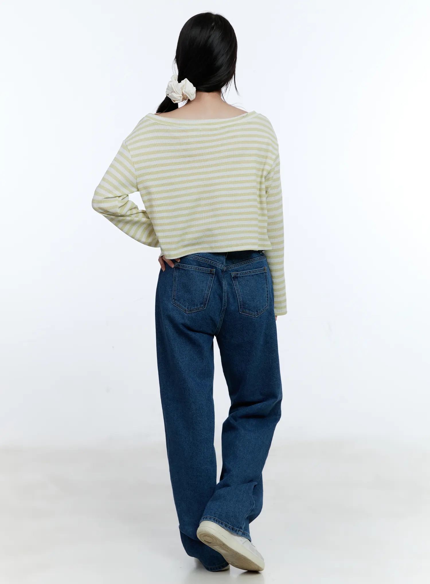 Striped Loose-Fit Long-Sleeve Top CG514 - Image 5