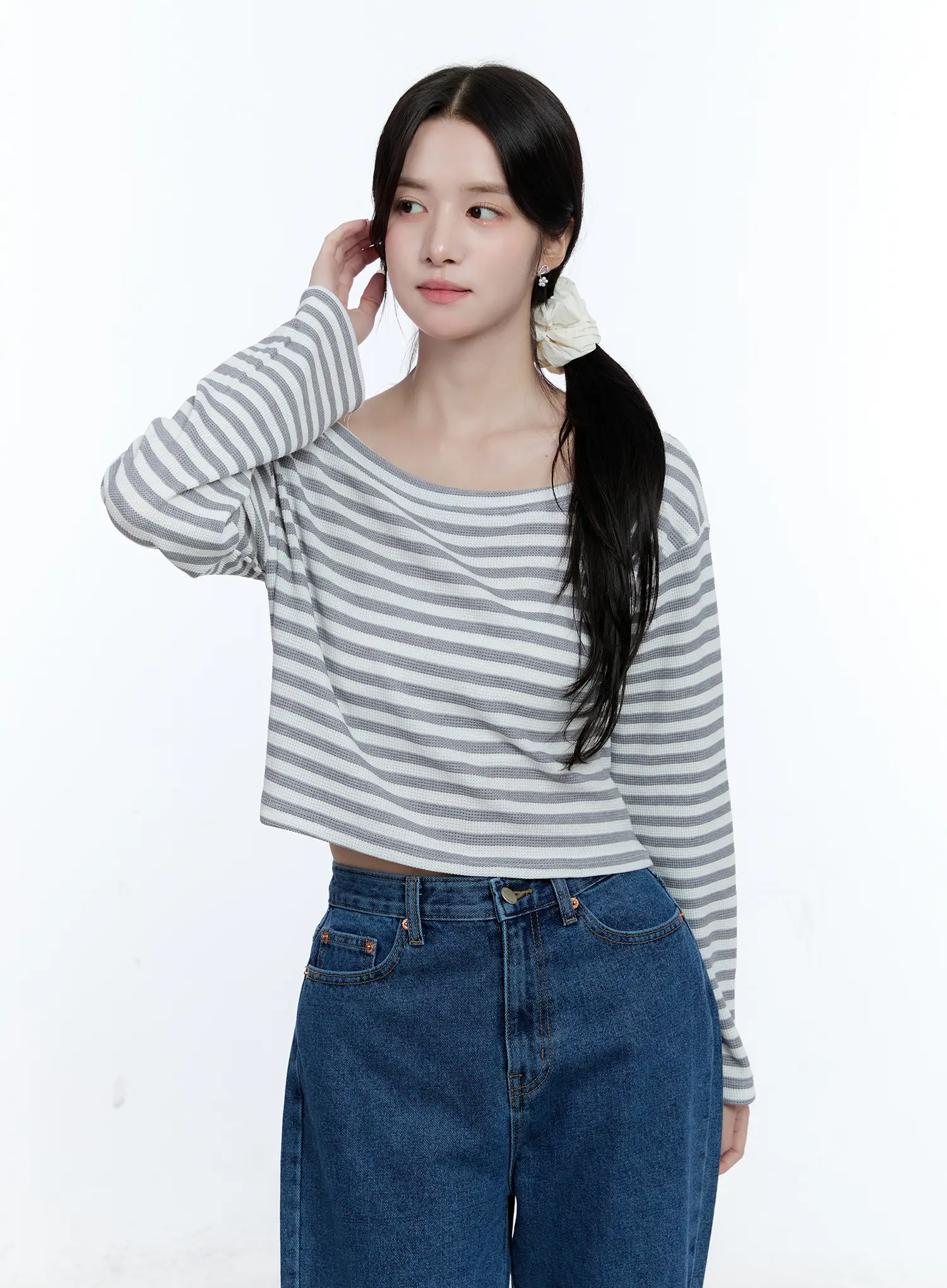 Striped Loose-Fit Long-Sleeve Top CG514 - Image 9