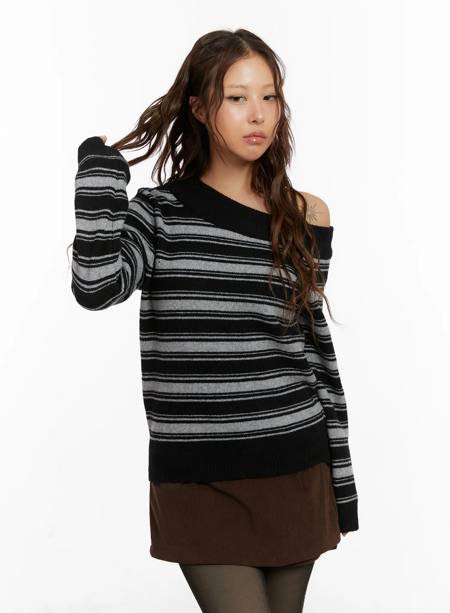 Striped Off-Shoulder Knit Sweater CD517 - Image 10