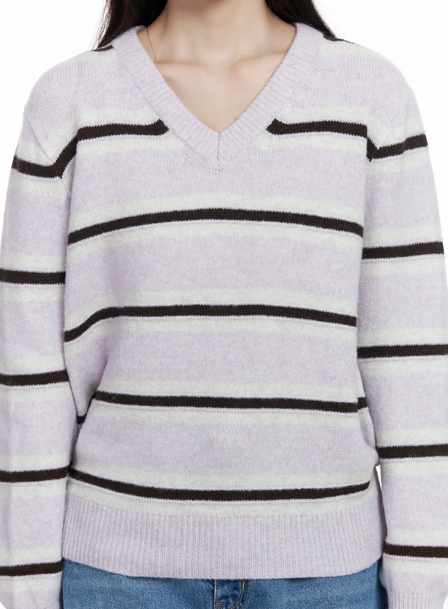 Striped V-Neck Knit Sweater IJ529 - Image 9