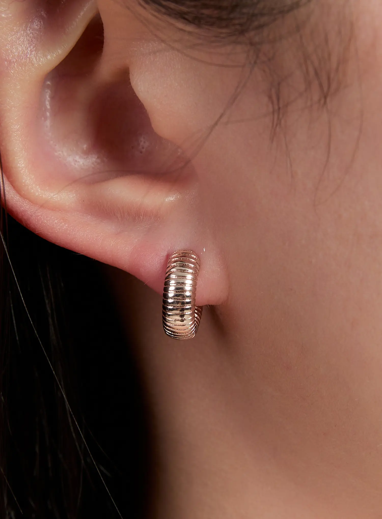 Textured Hoop Earrings IN528 - Image 4