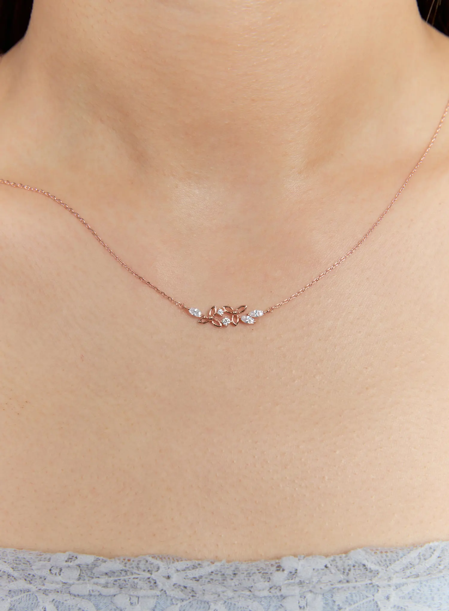 Trefoil Petal Necklace IS517 - Image 3