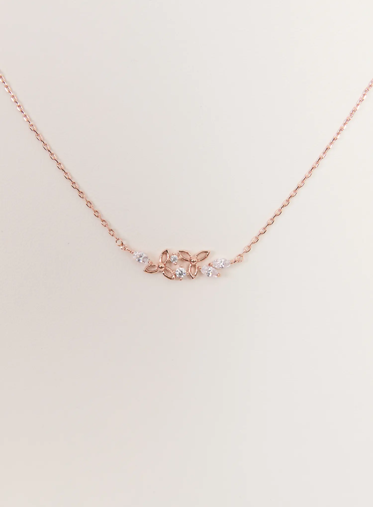 Trefoil Petal Necklace IS517 - Image 6