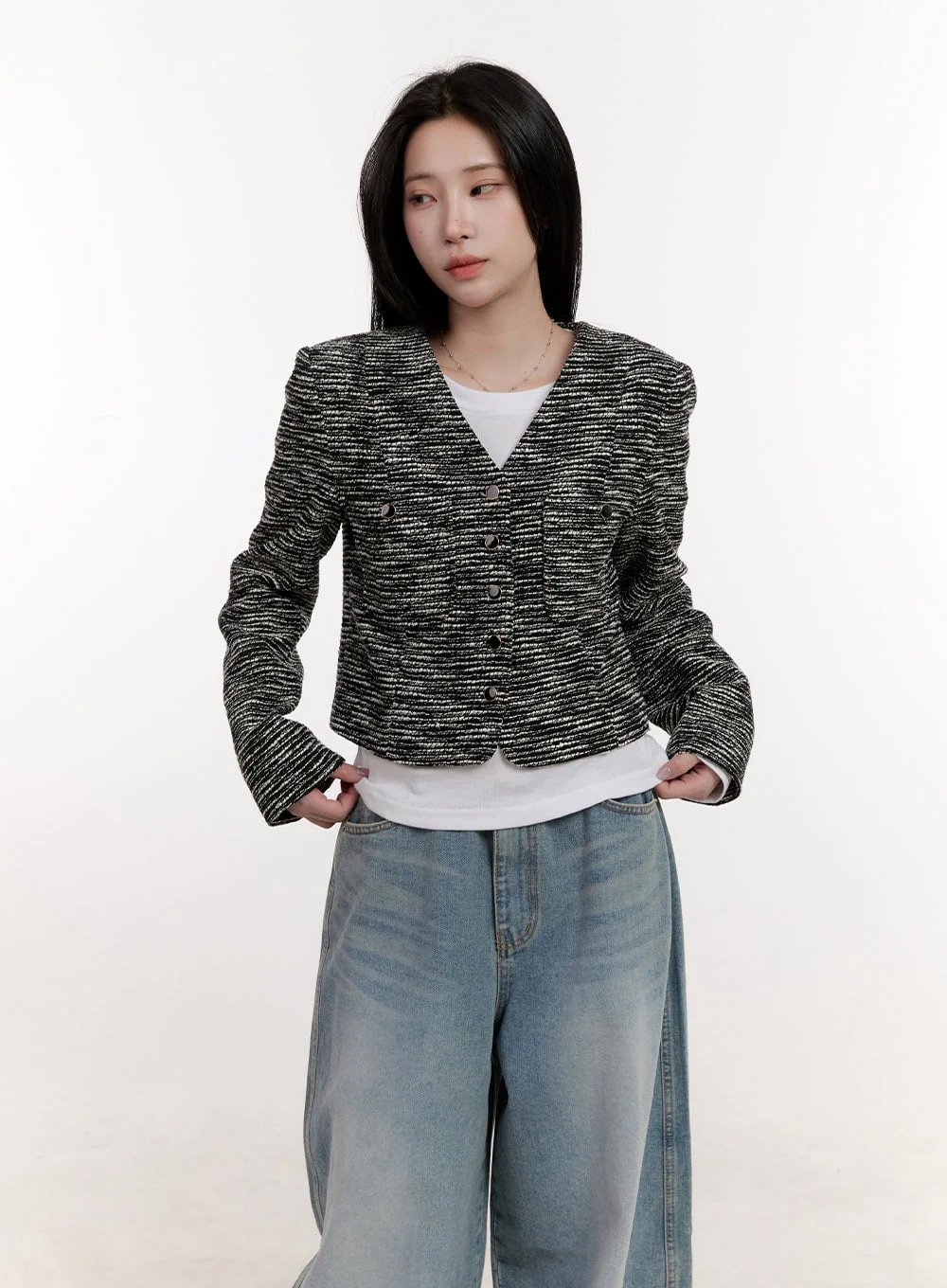 Tweed V-Neck Crop Cardigan CJ529 - Image 6