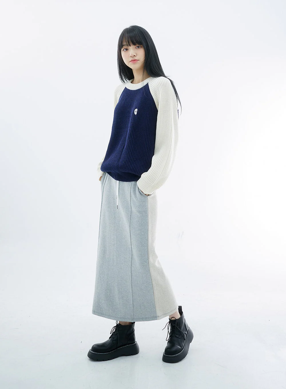 Two Color Knit Sweater OS27 - Image 10