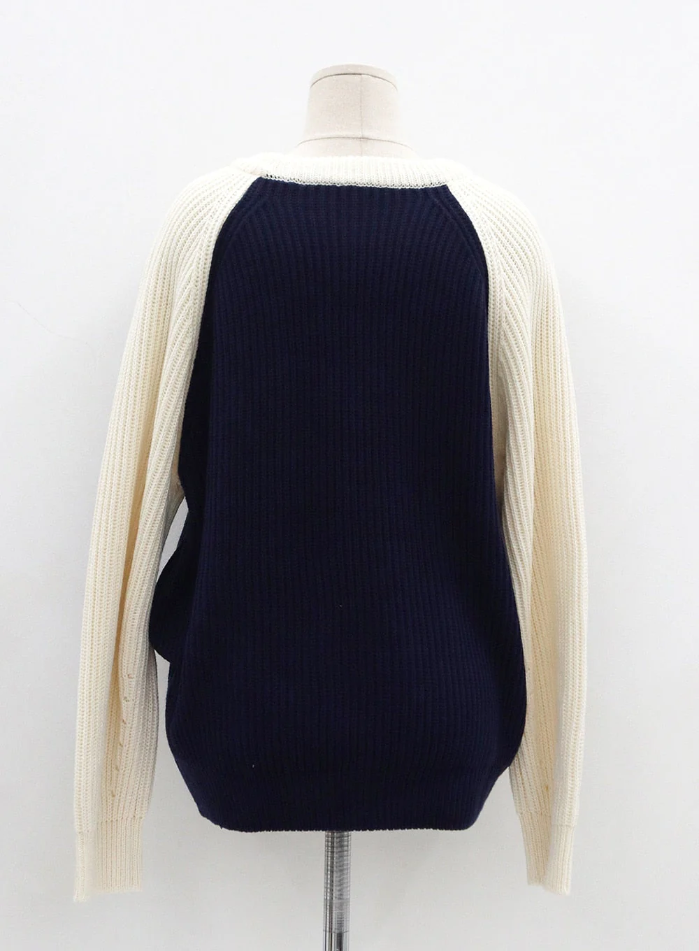 Two Color Knit Sweater OS27 - Image 18