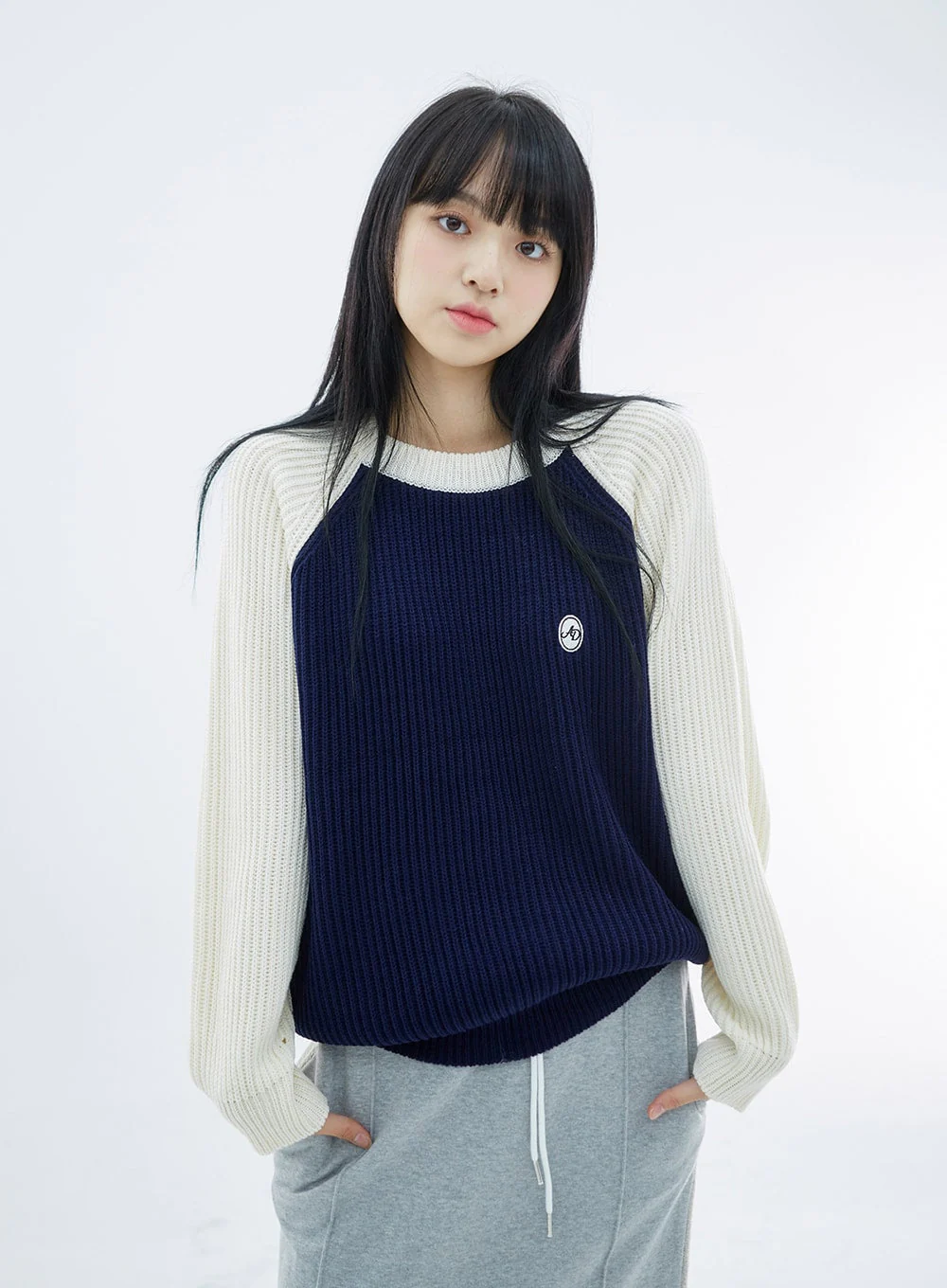 Two Color Knit Sweater OS27 - Image 8