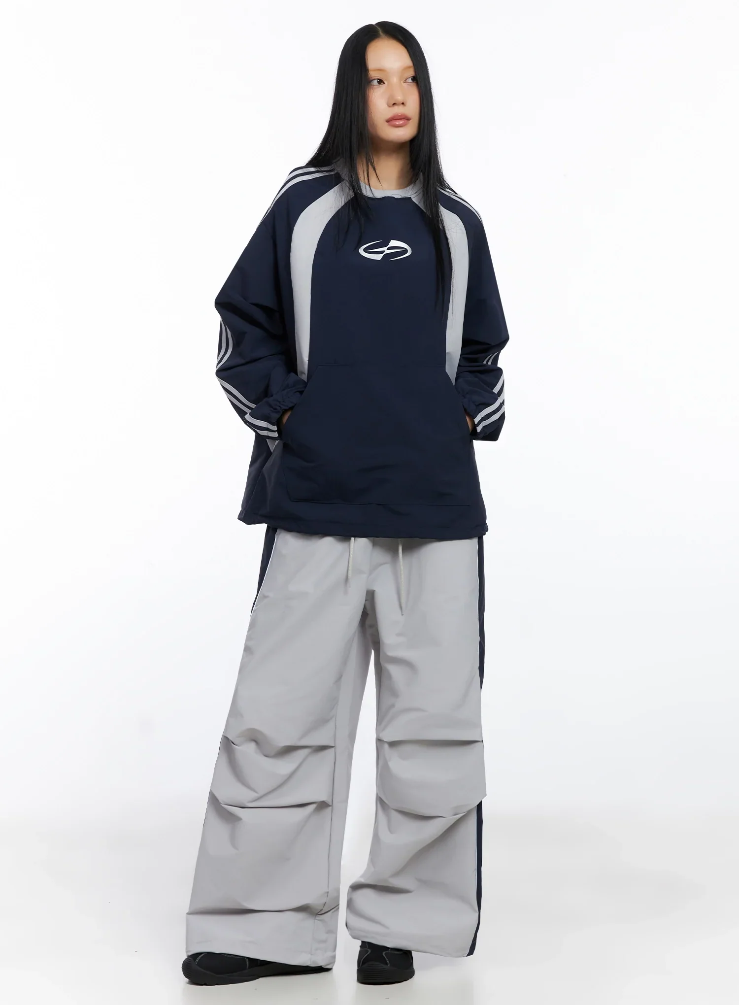 Two-Tone Raglan Sweatshirt IO516 - Image 8