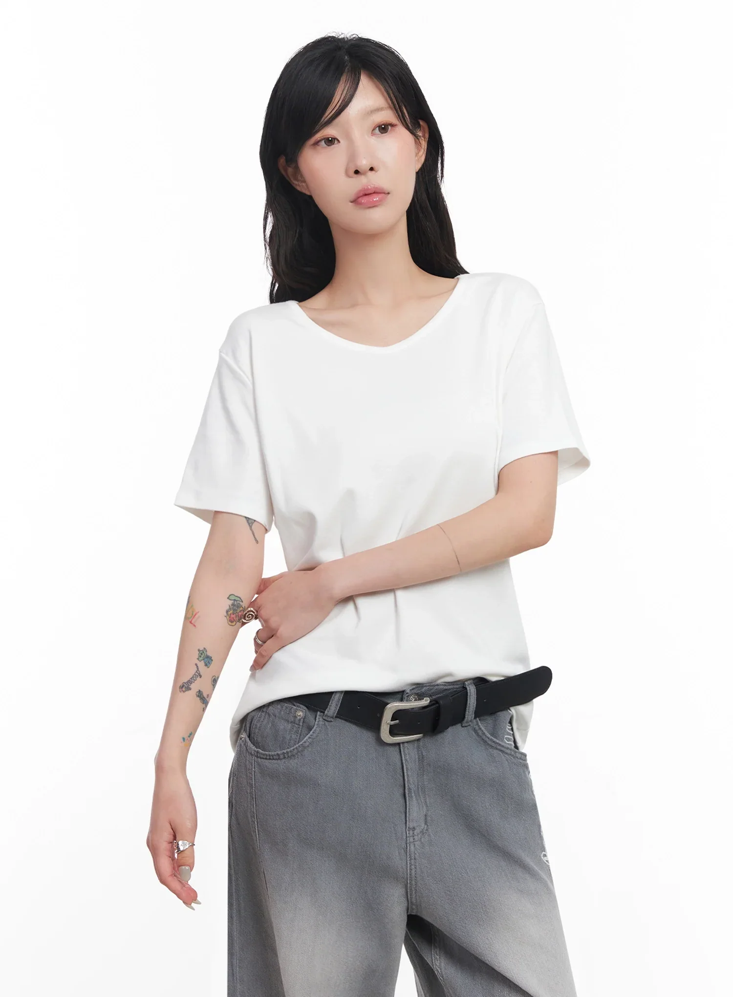 U-Neck Loose-Fit T-Shirt IC503 - Image 10
