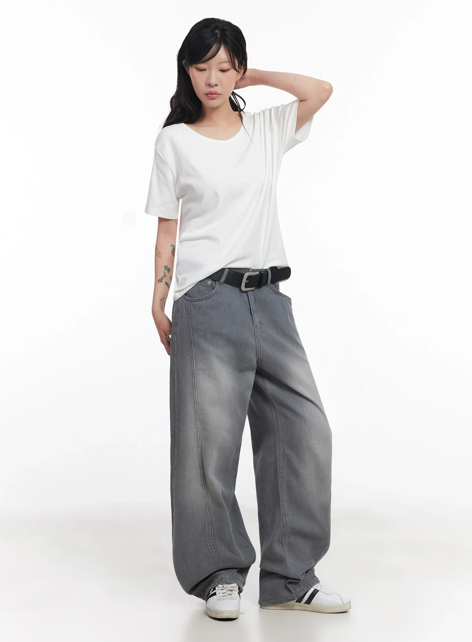 U-Neck Loose-Fit T-Shirt IC503 - Image 12