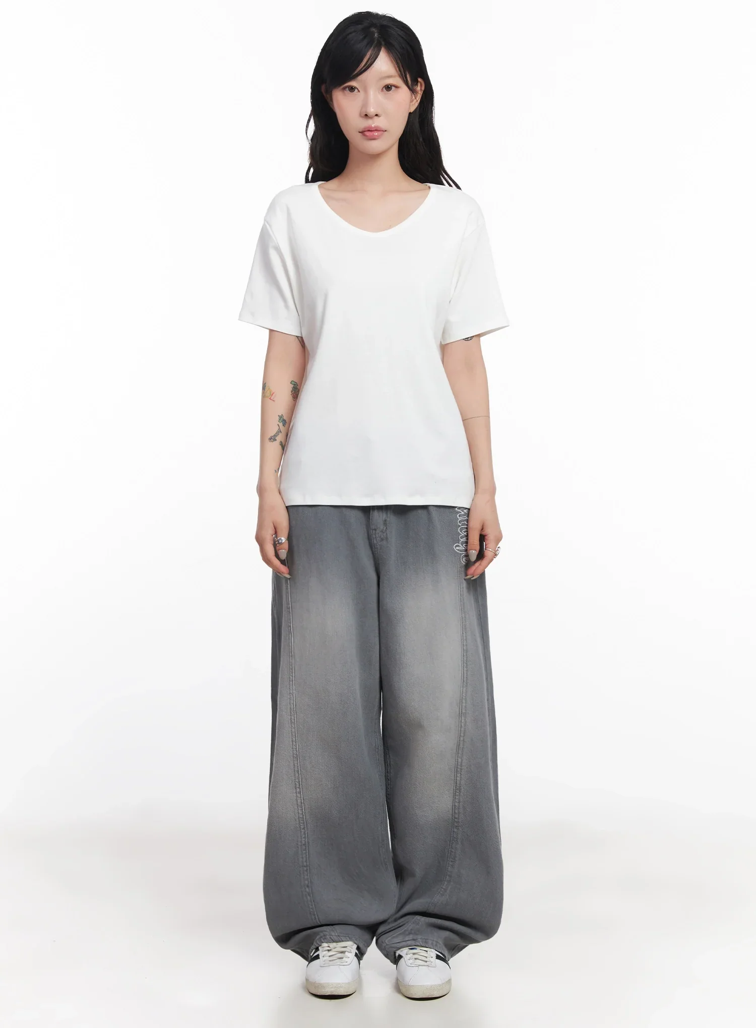 U-Neck Loose-Fit T-Shirt IC503 - Image 29