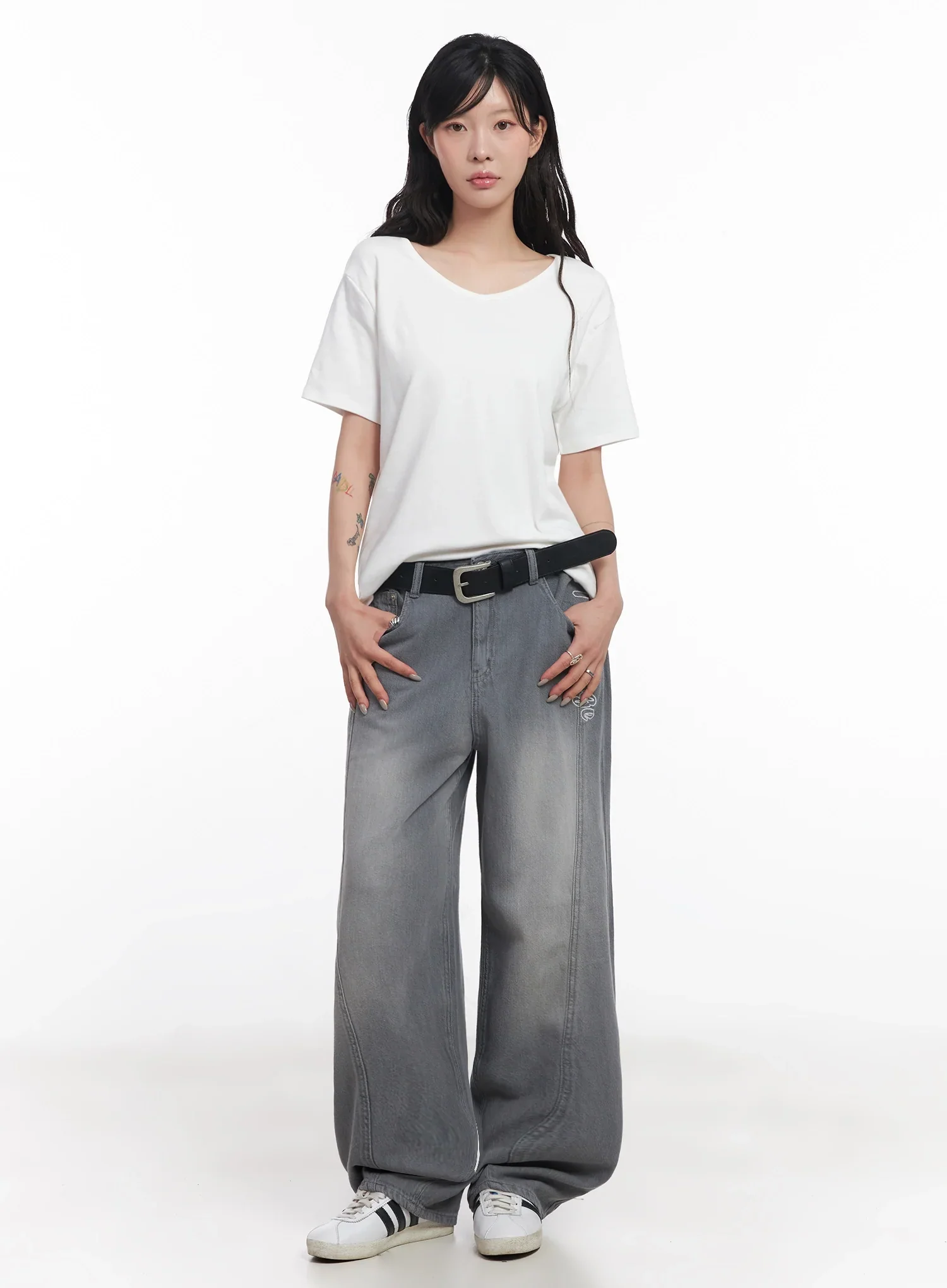 U-Neck Loose-Fit T-Shirt IC503 - Image 30