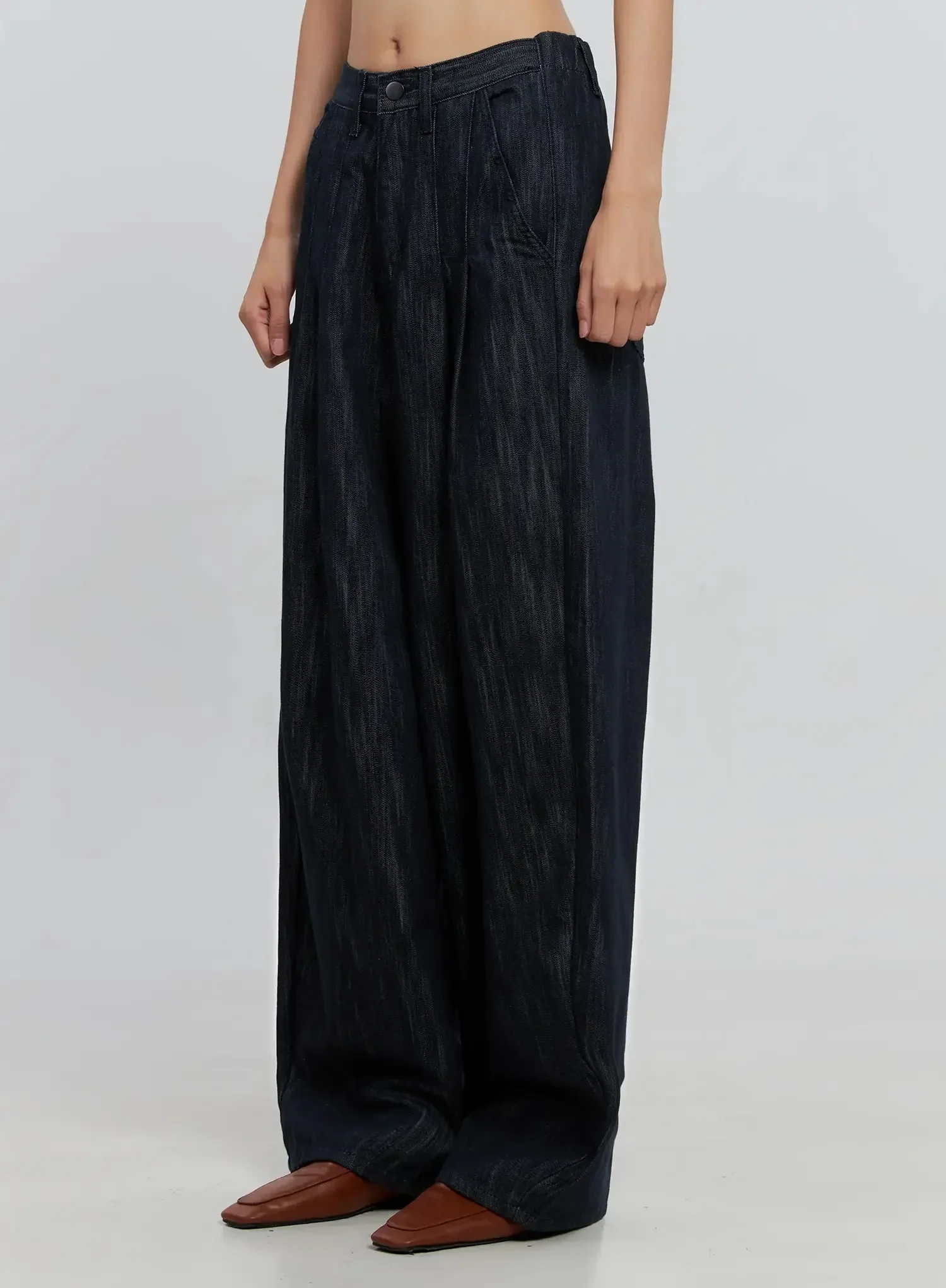 Uven Pintuck Wide-Leg Jeans IS516 - Image 6