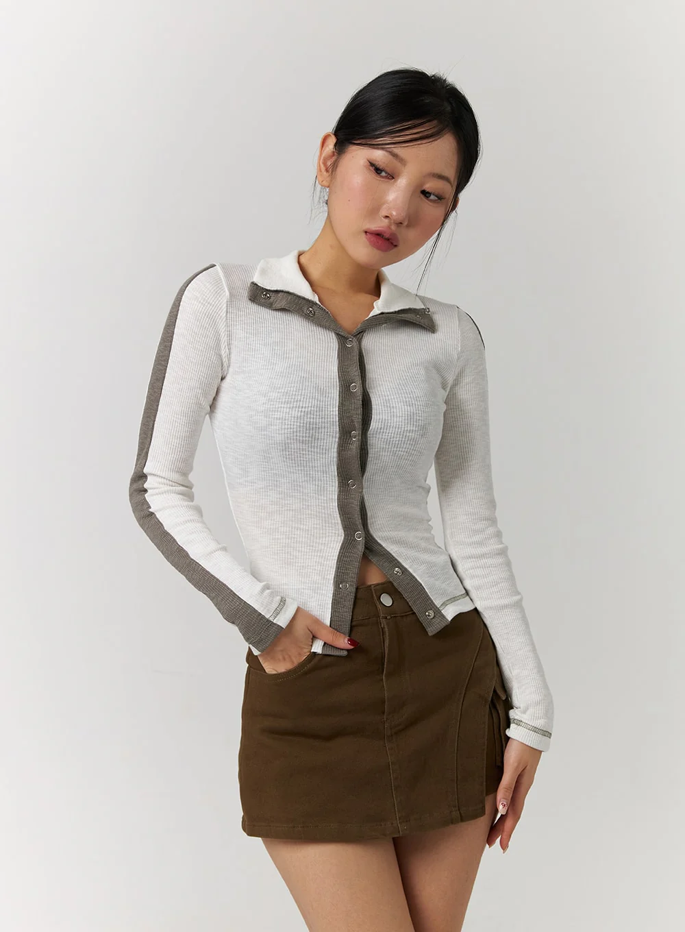 V-Neck Button-Up Cardigan CD329 - Image 4