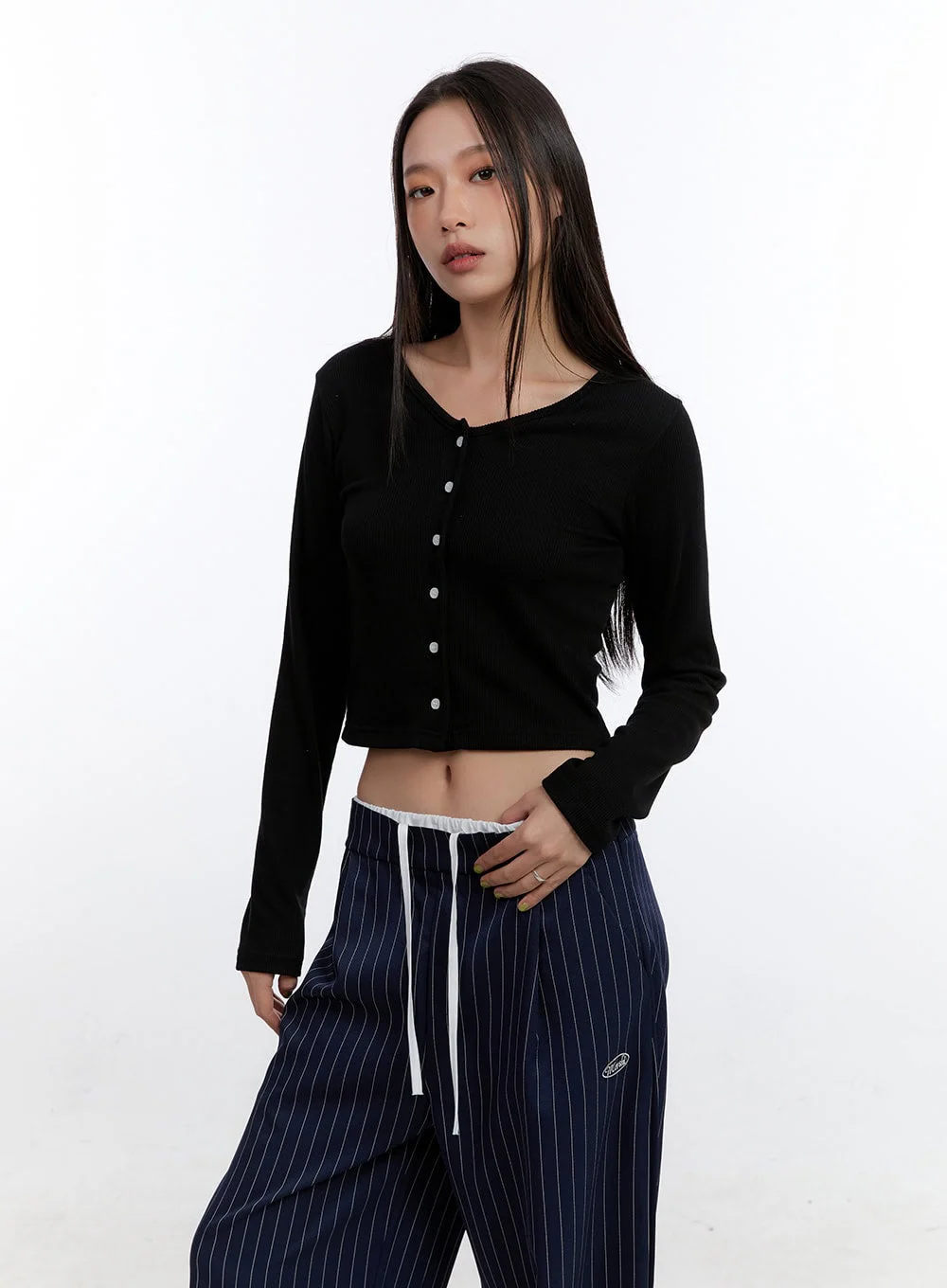 V-Neck Buttoned Crop Cardigan CO431 - Image 8