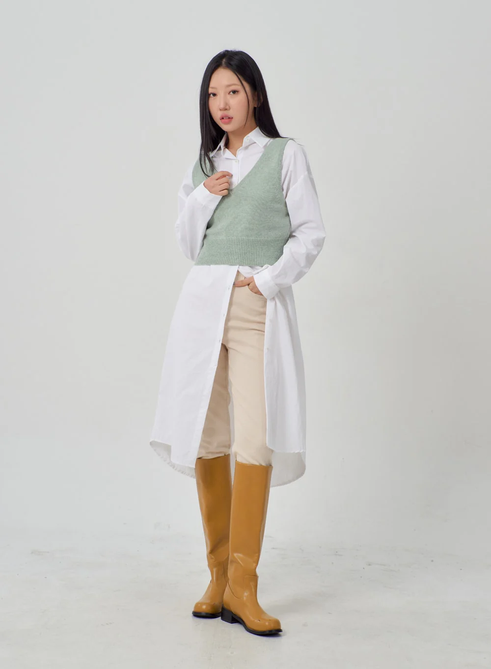 V-Neck Simple Vest IM316 - Image 11