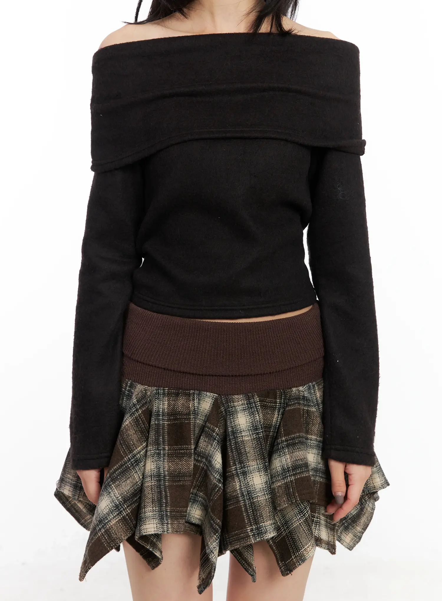 Warm Off-Shoulder Crop Top CN528 - Image 4