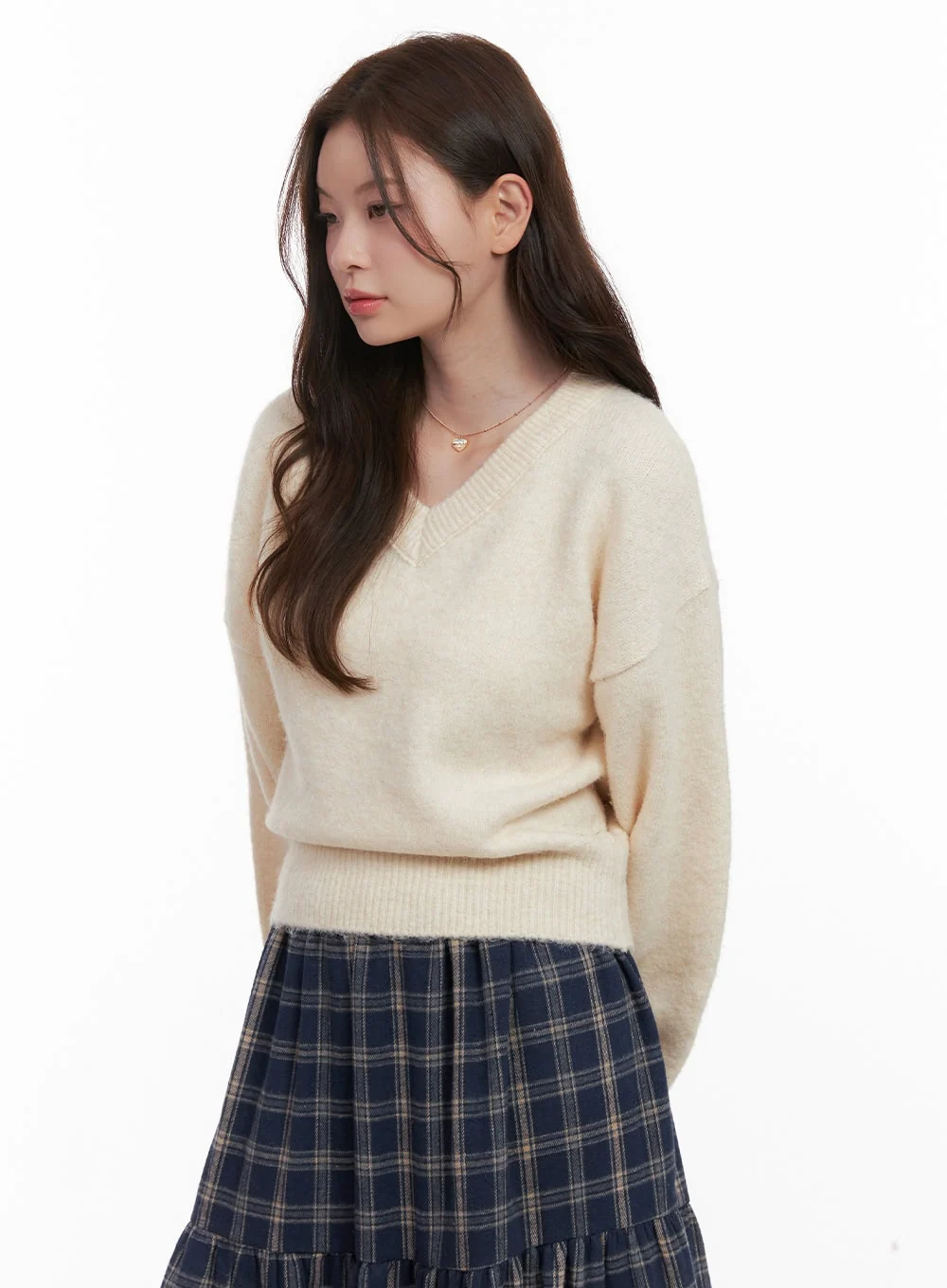 WarmWool Solid V-Neck Sweater OD403 - Image 6