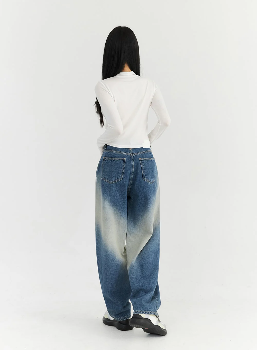Washed Blue Wide Jeans CN307 - Image 7
