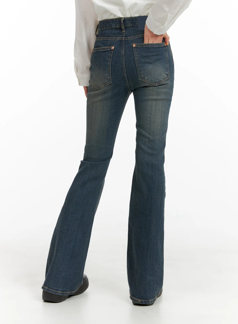 Washed Flared Jeans CM413 - Image 6