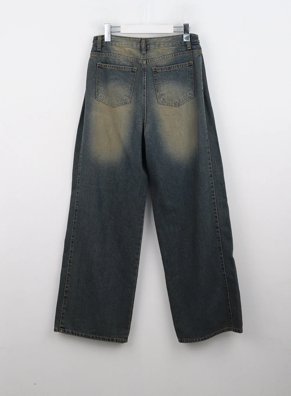 Washed Wide Leg Jeans CN315 - Image 9