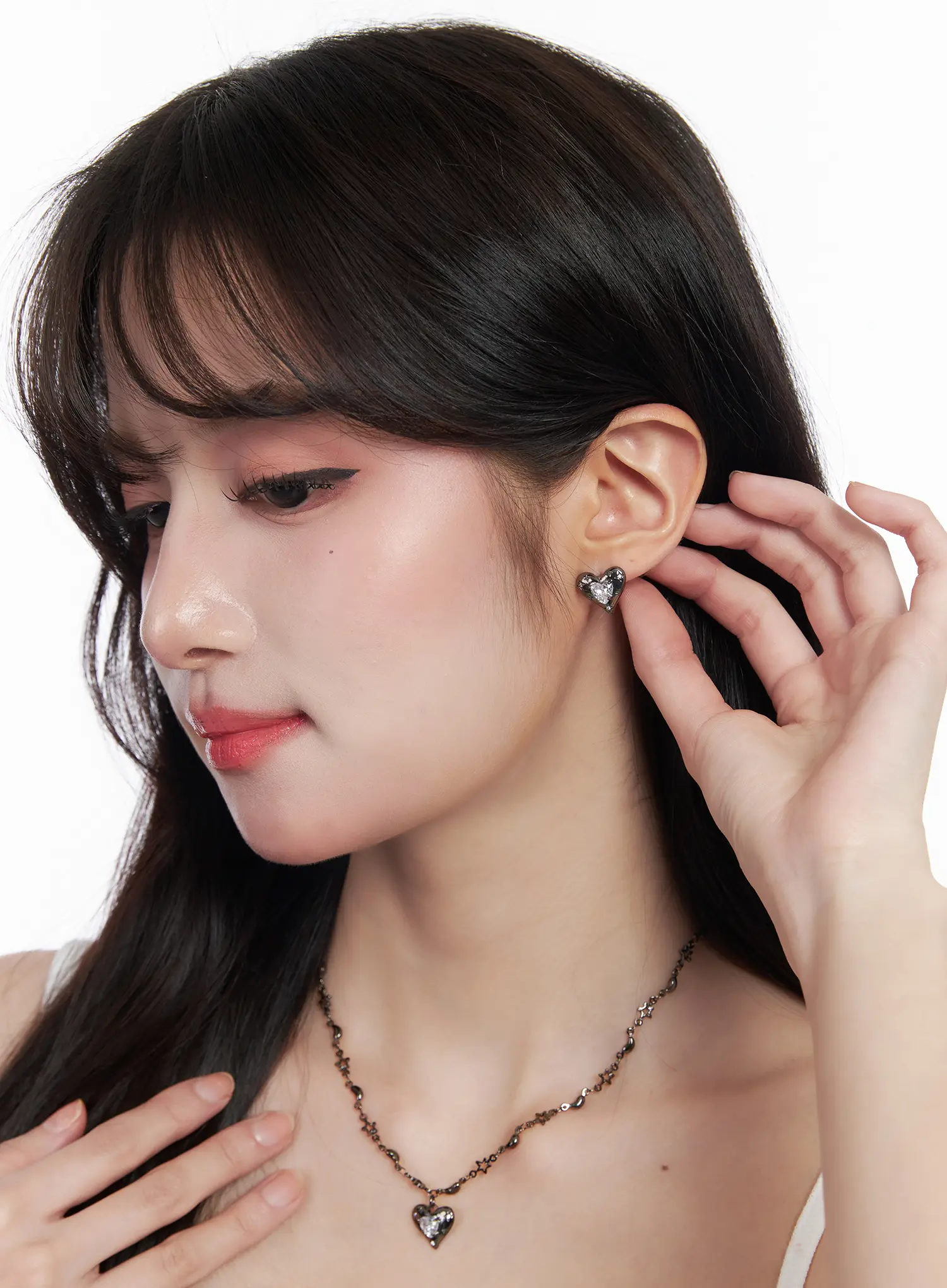 White Heart Earrings CJ523 - Image 3