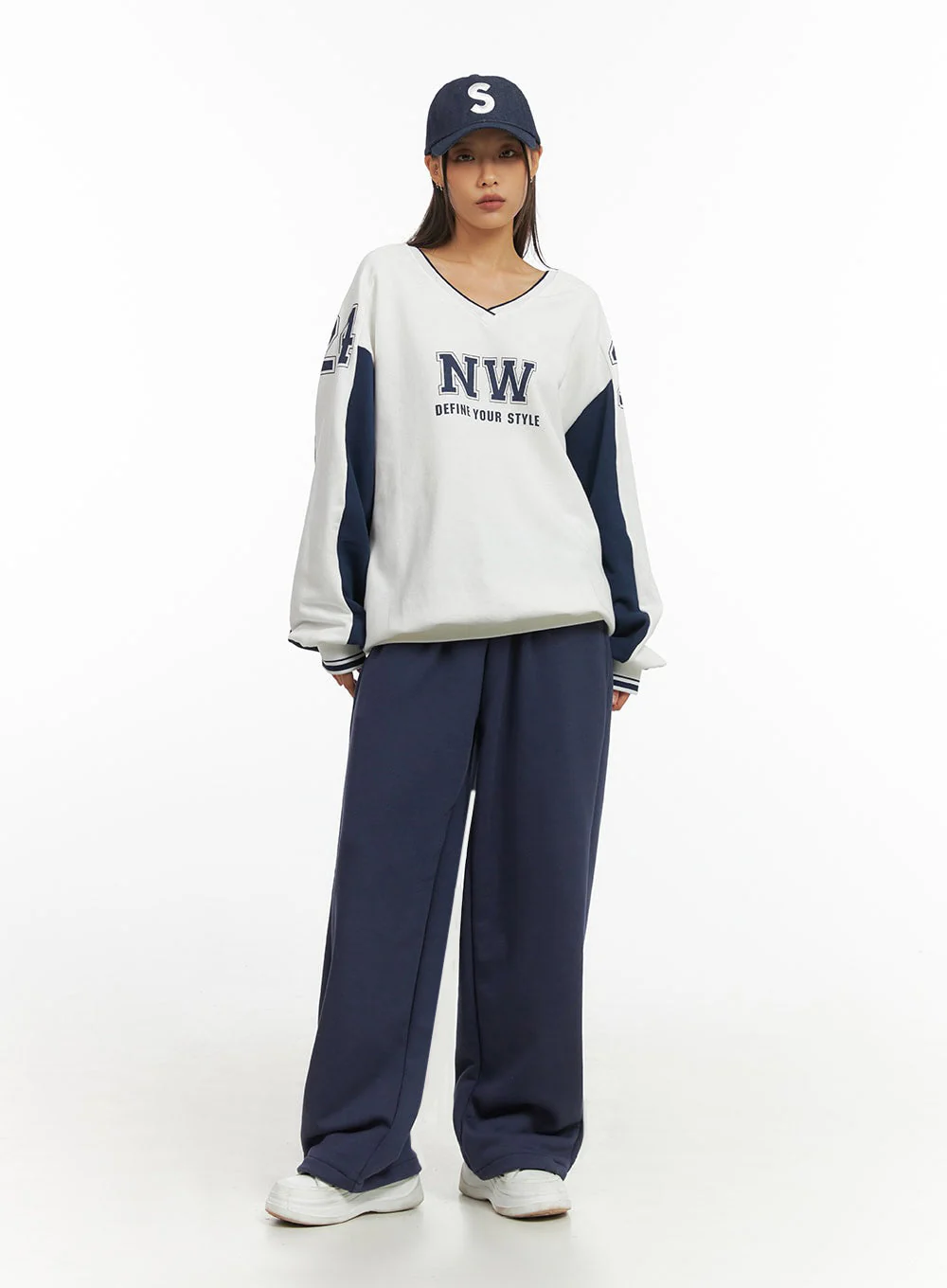 White V-Neck Jersey Sweatshirt IO409 - Image 4