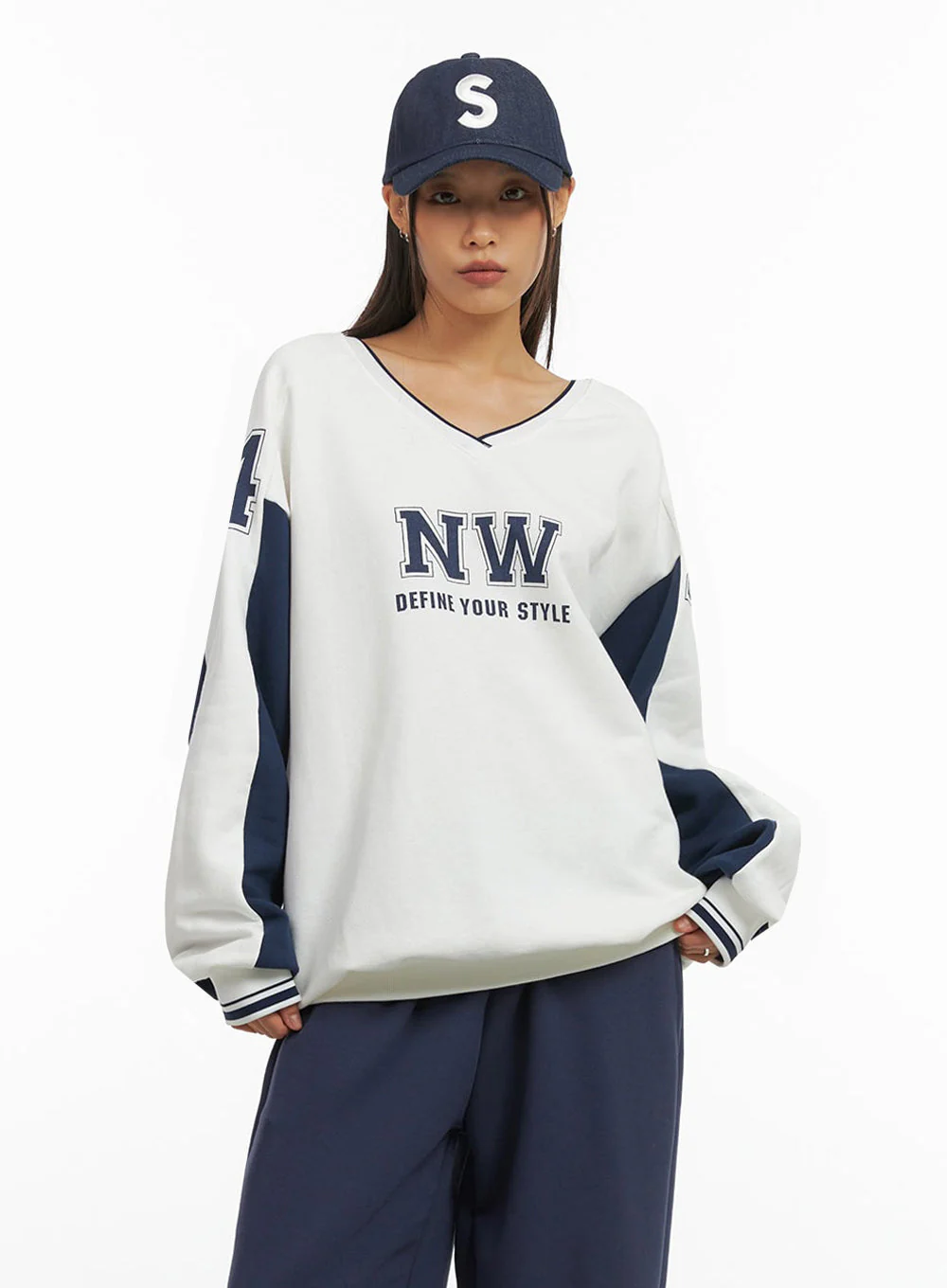 White V-Neck Jersey Sweatshirt IO409 - Image 6