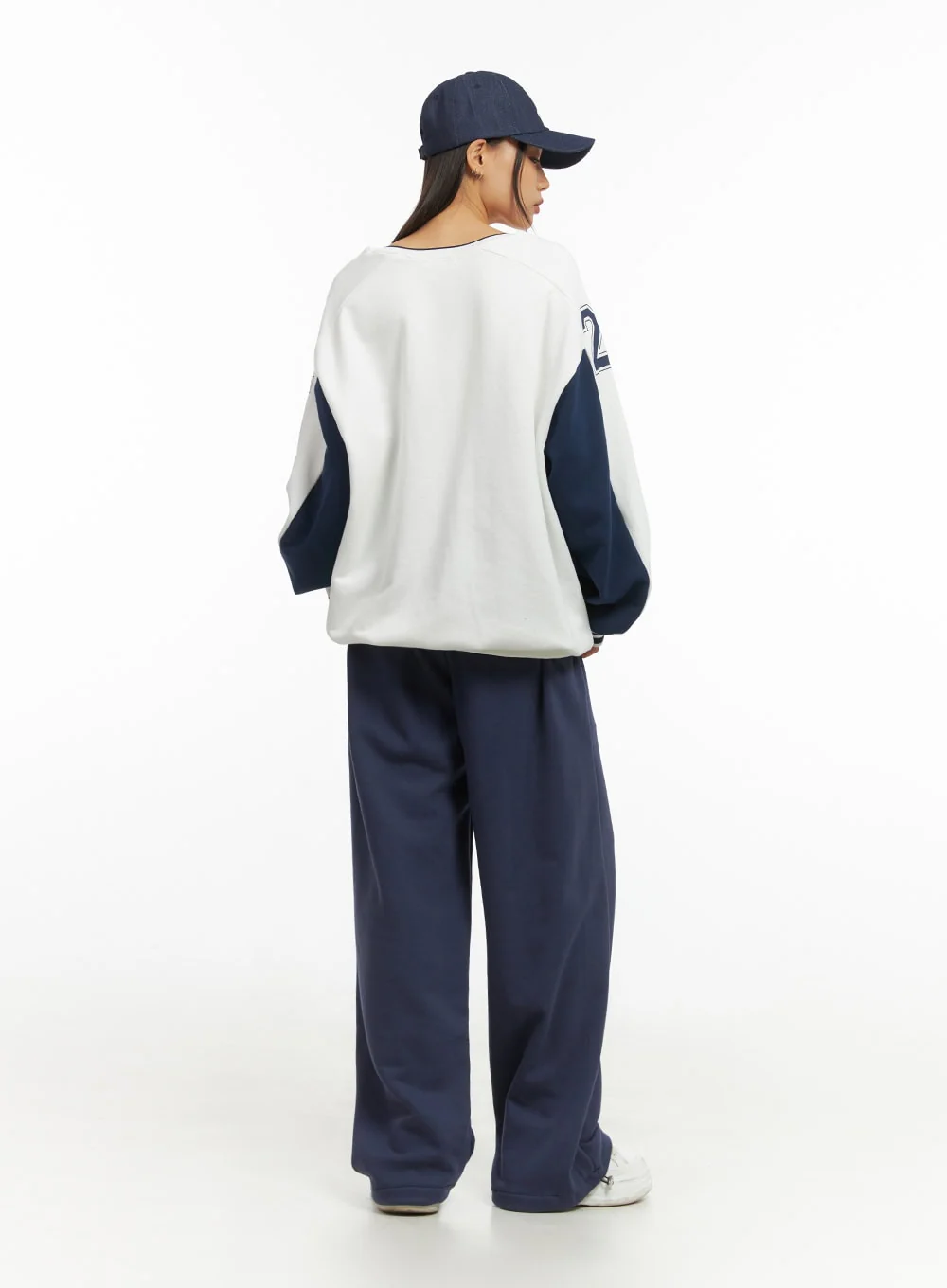 White V-Neck Jersey Sweatshirt IO409 - Image 9