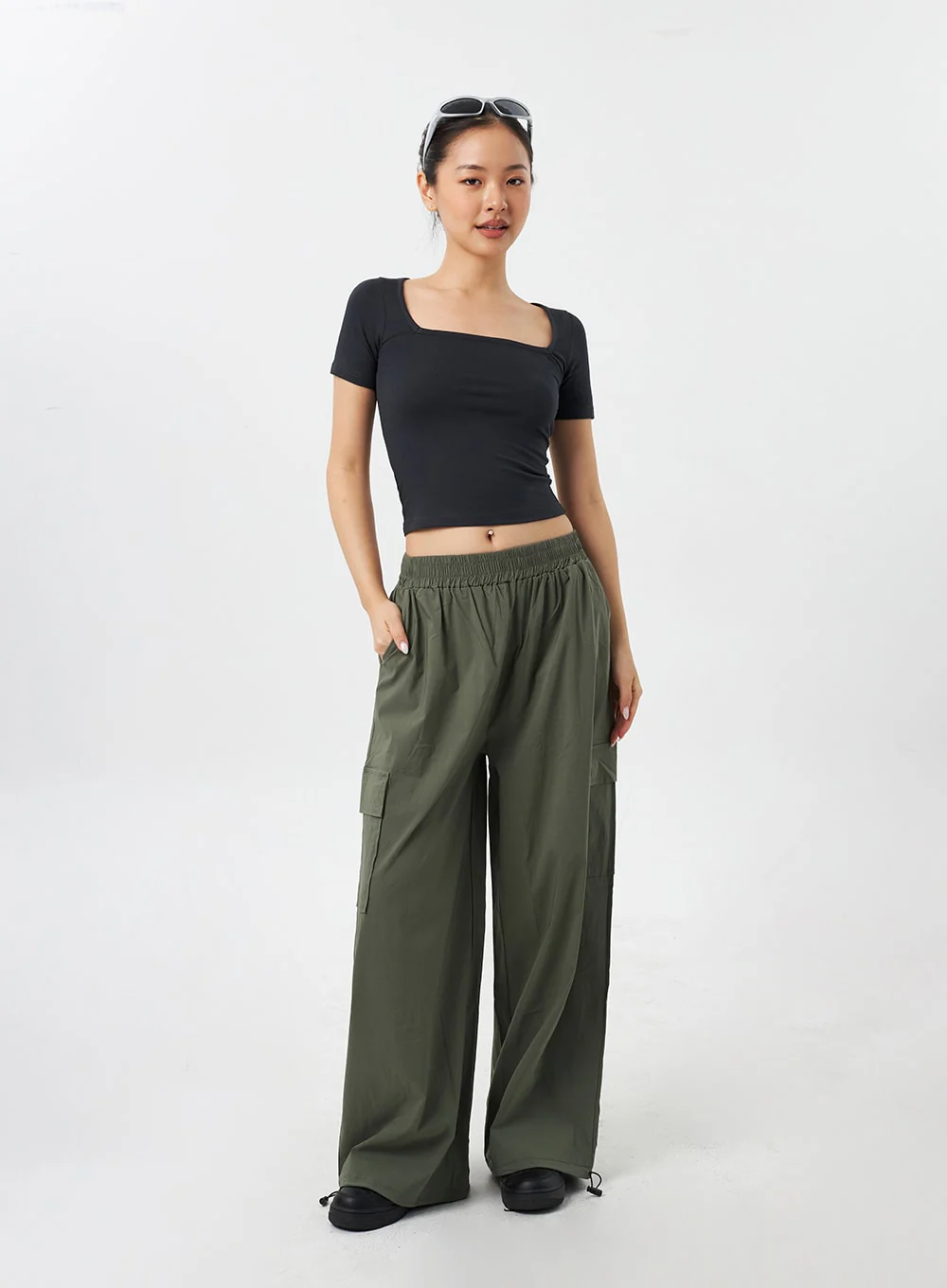 Wide Cargo Track Pants CY308 - Image 8
