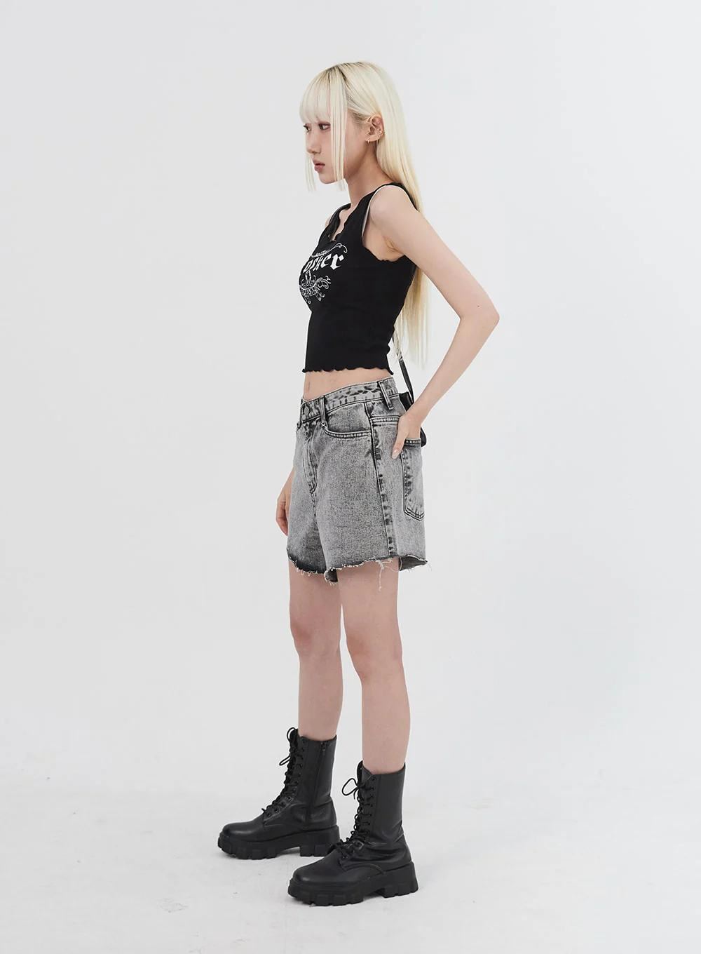 Wide Denim Shorts IU313 - Image 4