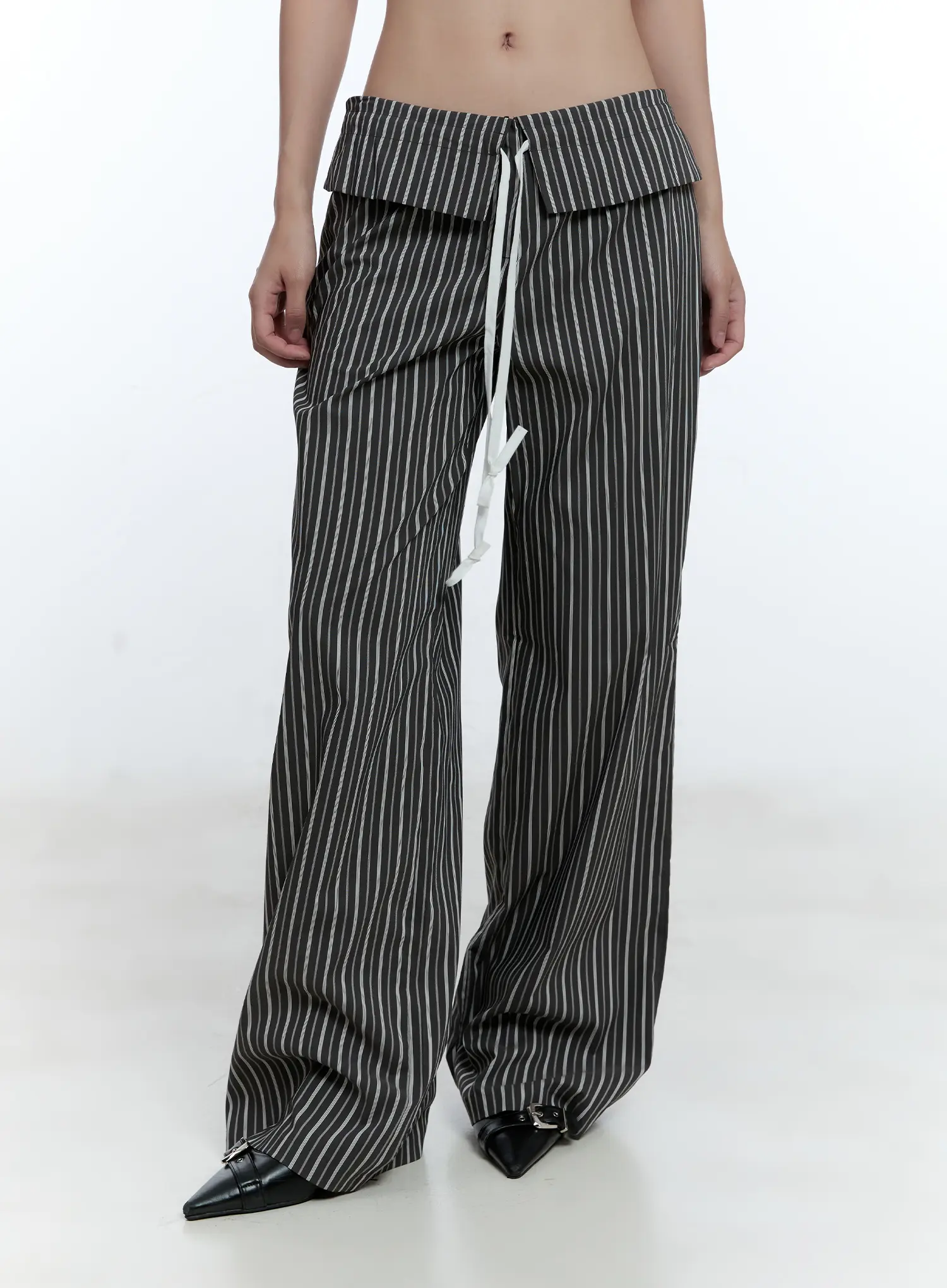 Wide-Fit Low-Waist Striped Pants CU526 - Image 9