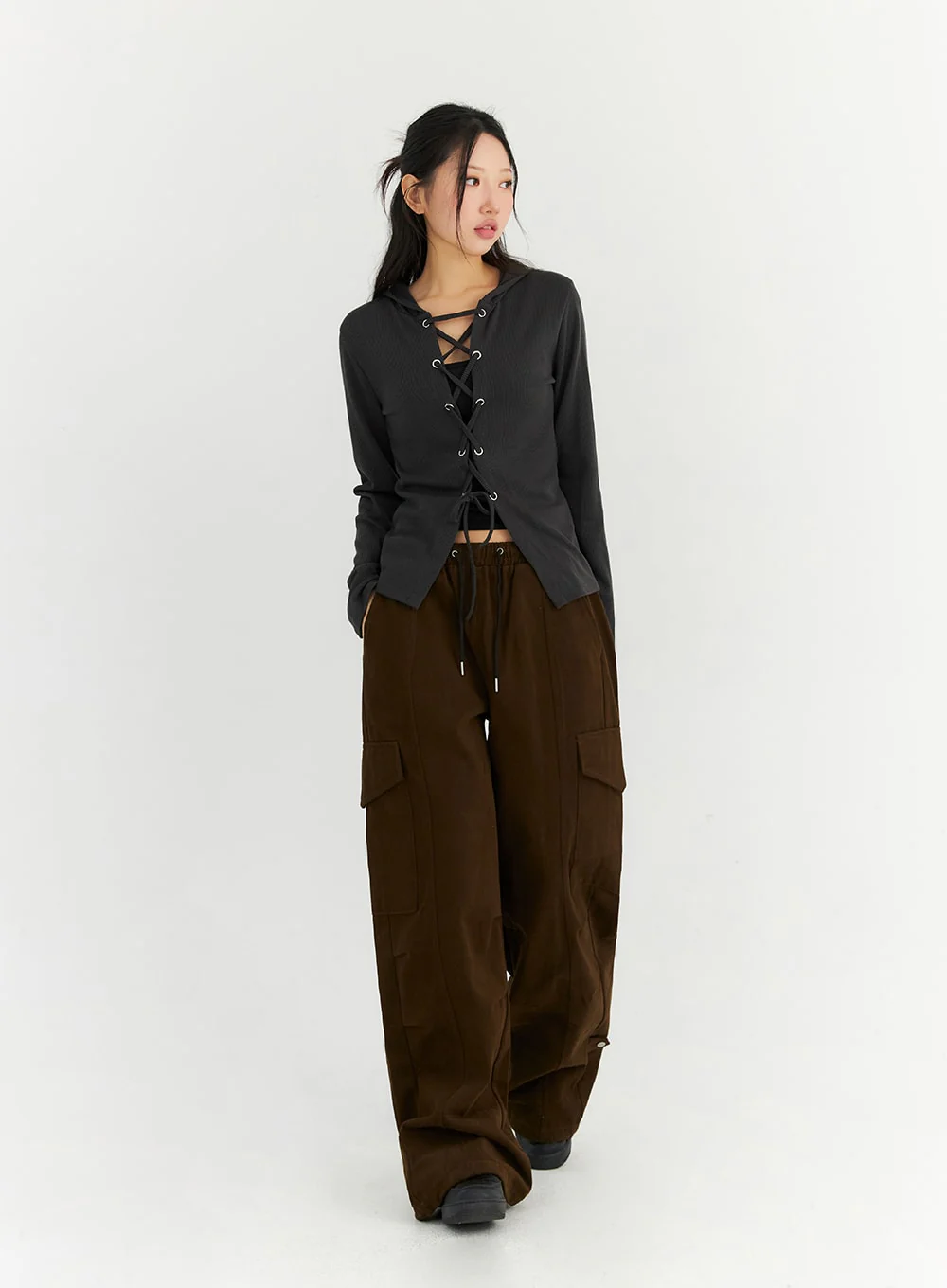 Wide-Leg Cargo Sweat Pants CN303 - Image 3