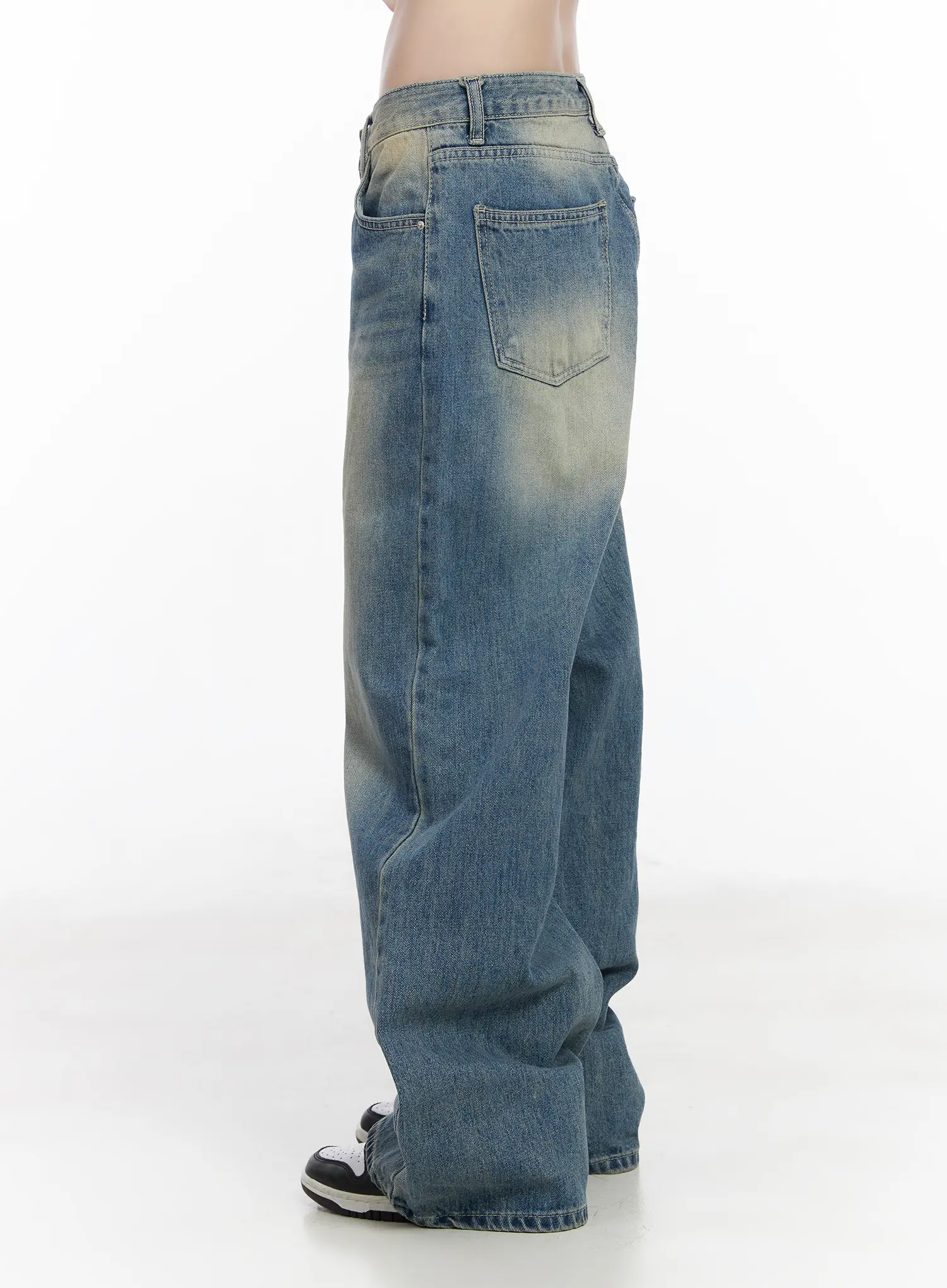 Winona Vintage Wash Baggy Jeans CM524 - Image 3
